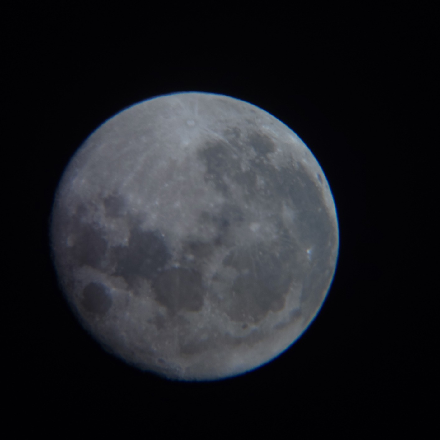 Celestron AstroMaster 130EQ Telescope for Deep-Sky Beginners customer photo 1