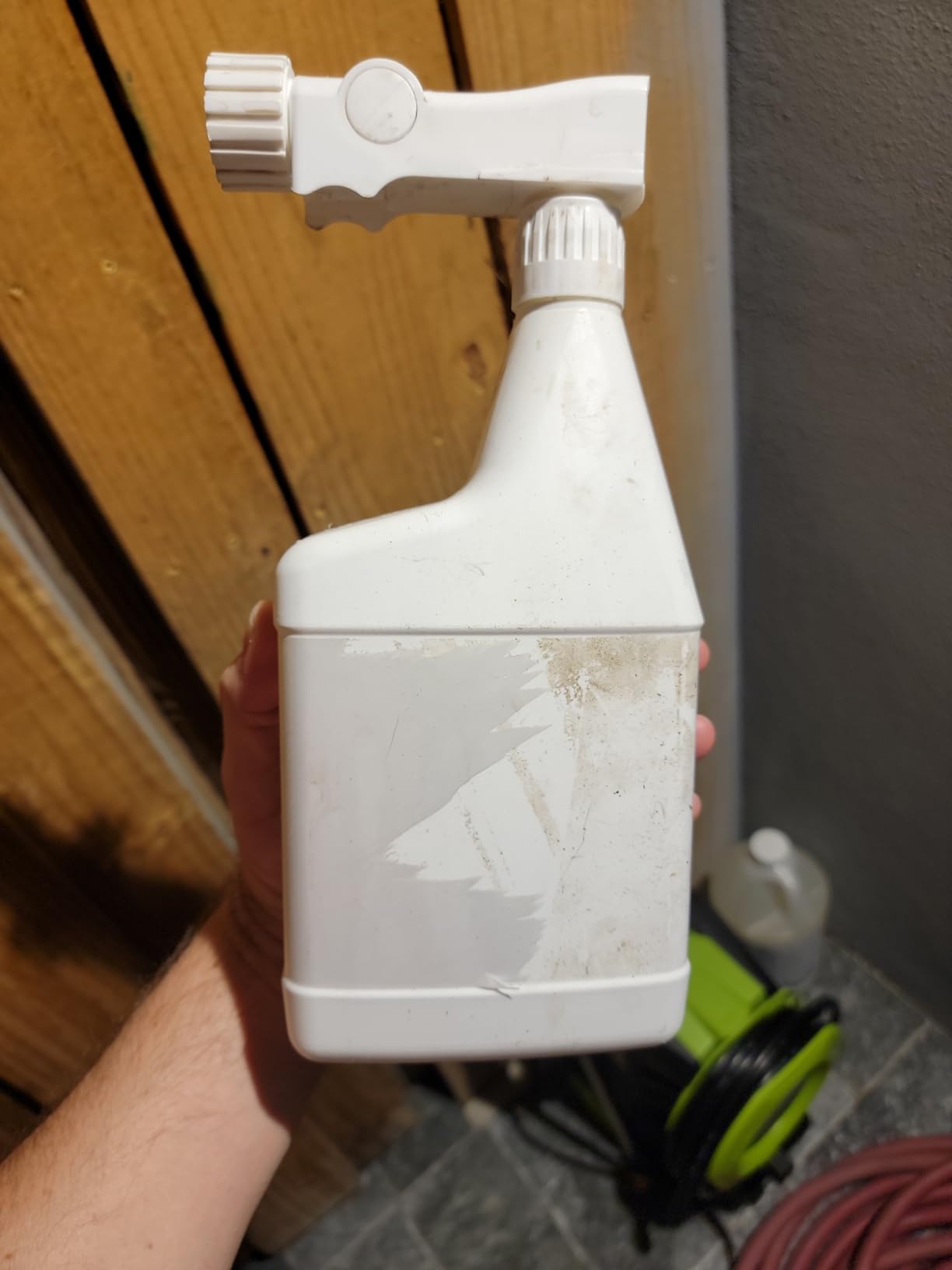 STAR BRITE Non-Skid Deck Cleaner & Protectant - Lift Dirt & Stains From Fiberglass, Painted Surfaces, More, 32oz (085032) customer photo 1