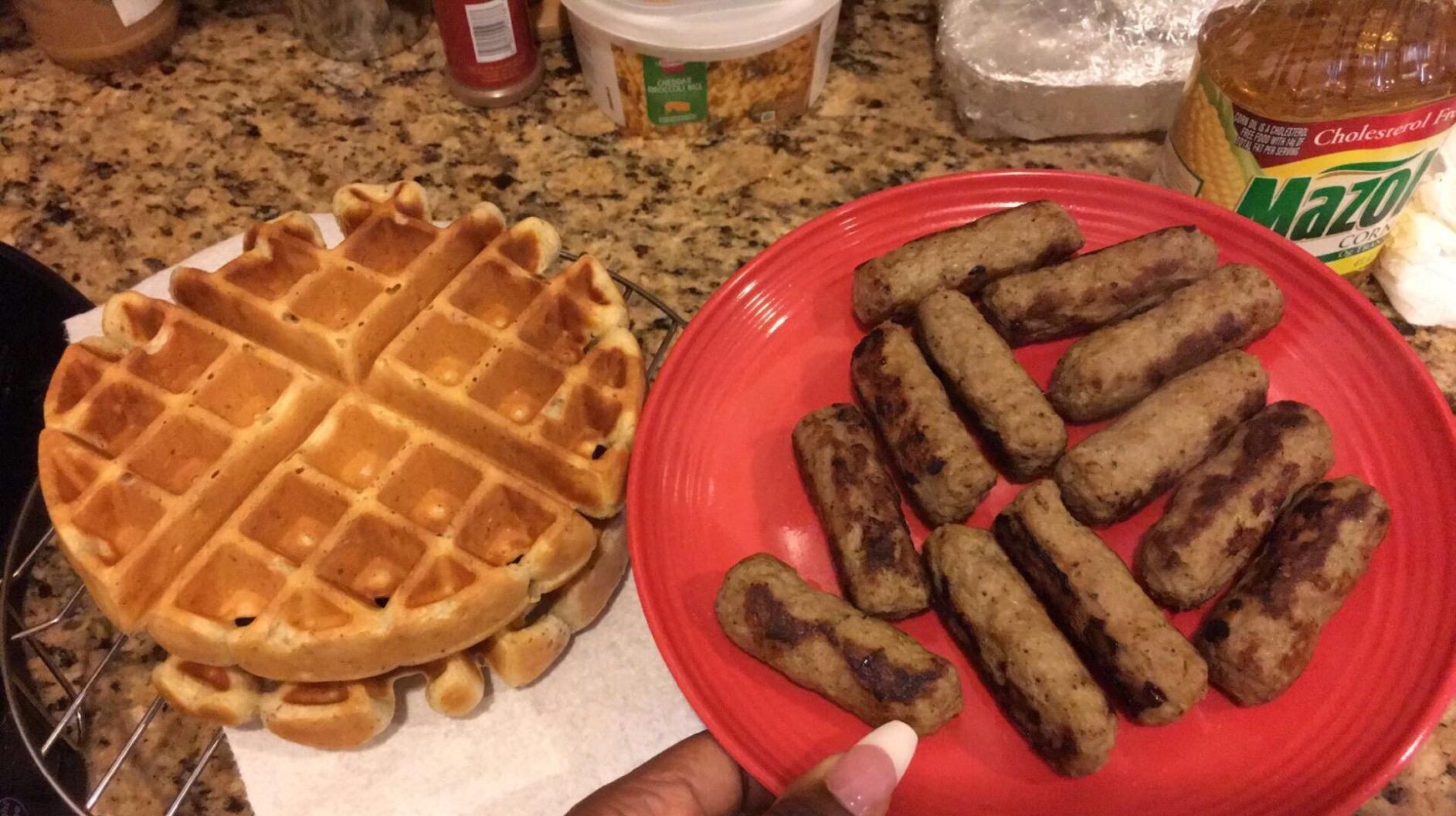 Presto 03510 Ceramic FlipSide Belgian Waffle Maker customer photo 1