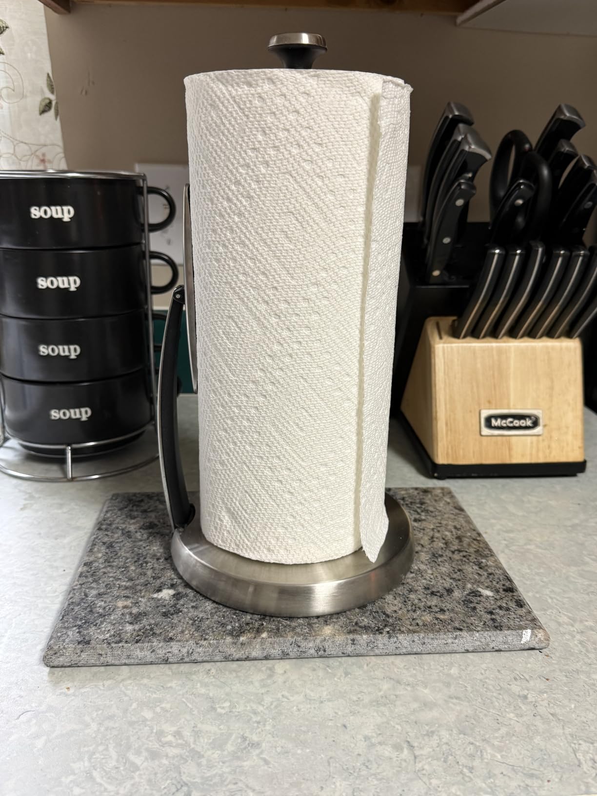 OXO Good Grips SimplyTear Paper Towel Holder Countertop for Kitchen | One-handed Tear, Weighted Stainless Steel Non-Slip Base, Countertop Organizer, Stable Dispensing, Fits any Size of Rolls customer photo 2