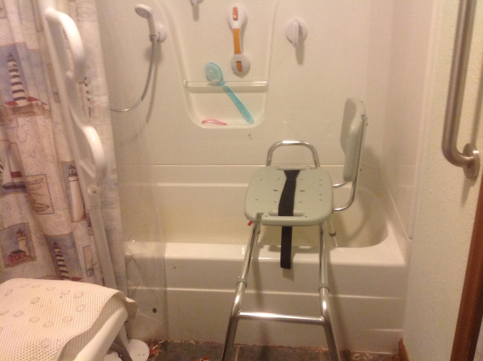 Tub Transfer Bench with Swivel Seat, for Elderly & Disabled, Standard customer photo 1