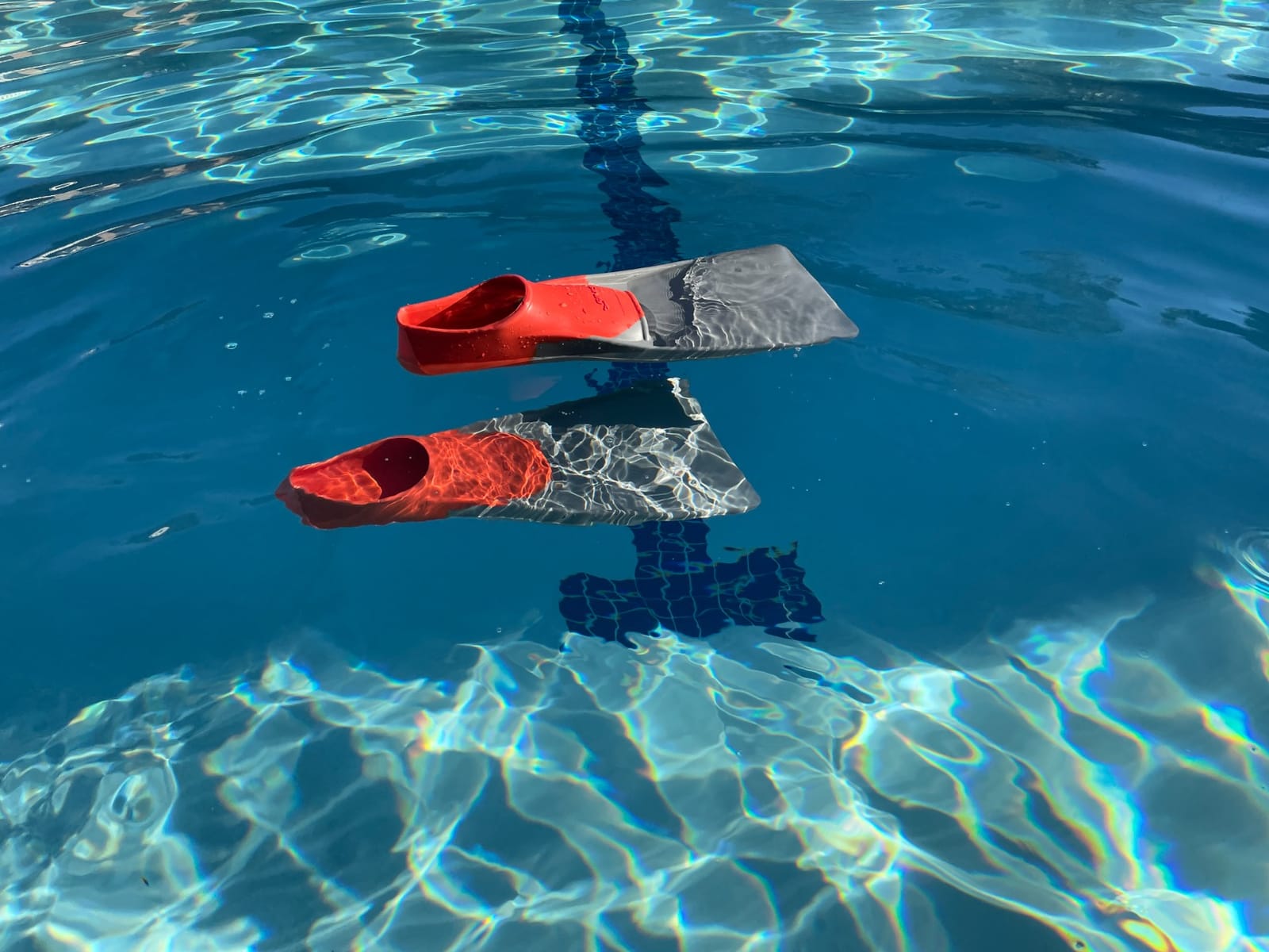 FINIS Long Floating Swim Fins - Adult Training Fins - Improves Kick Technique & Body Position customer photo 1