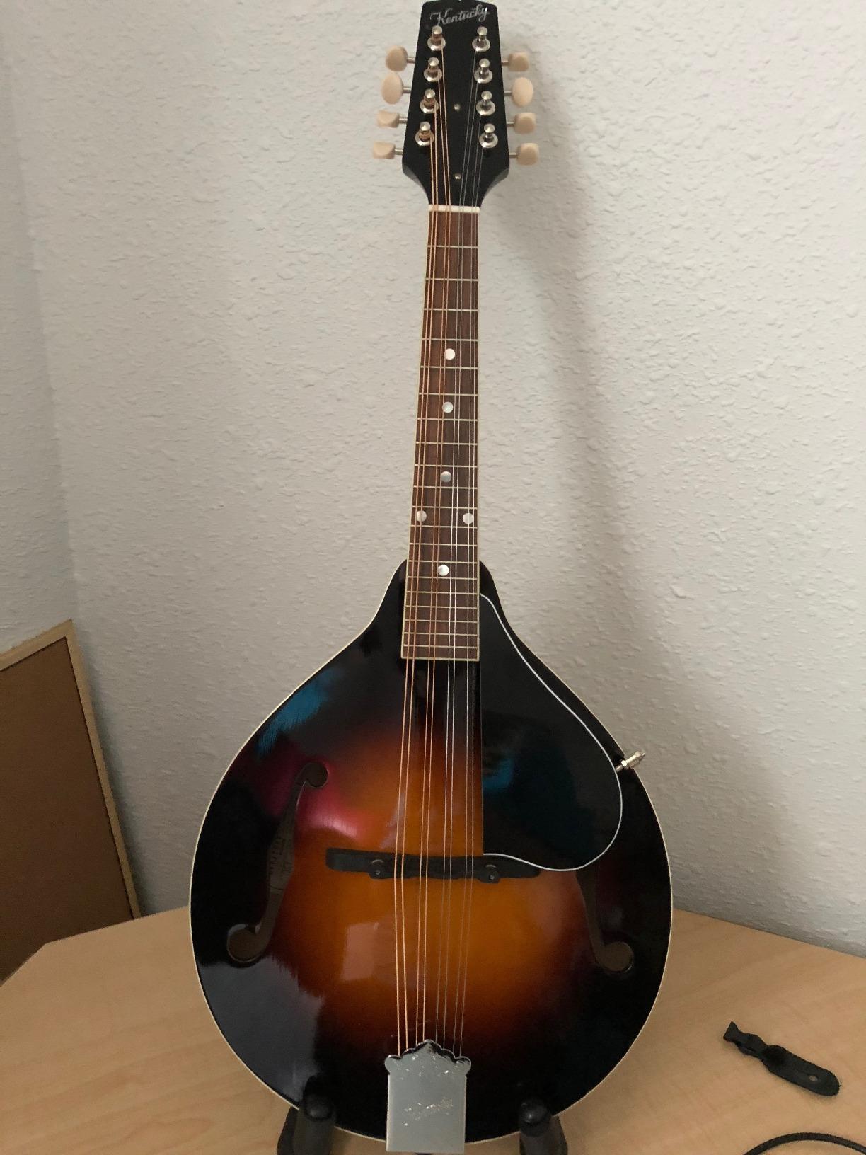 Kentucky KM-150 Standard A-Model Mandolin – Vintage Sunburst – Solid German Spruce Top & Alpine Maple Body customer photo 1