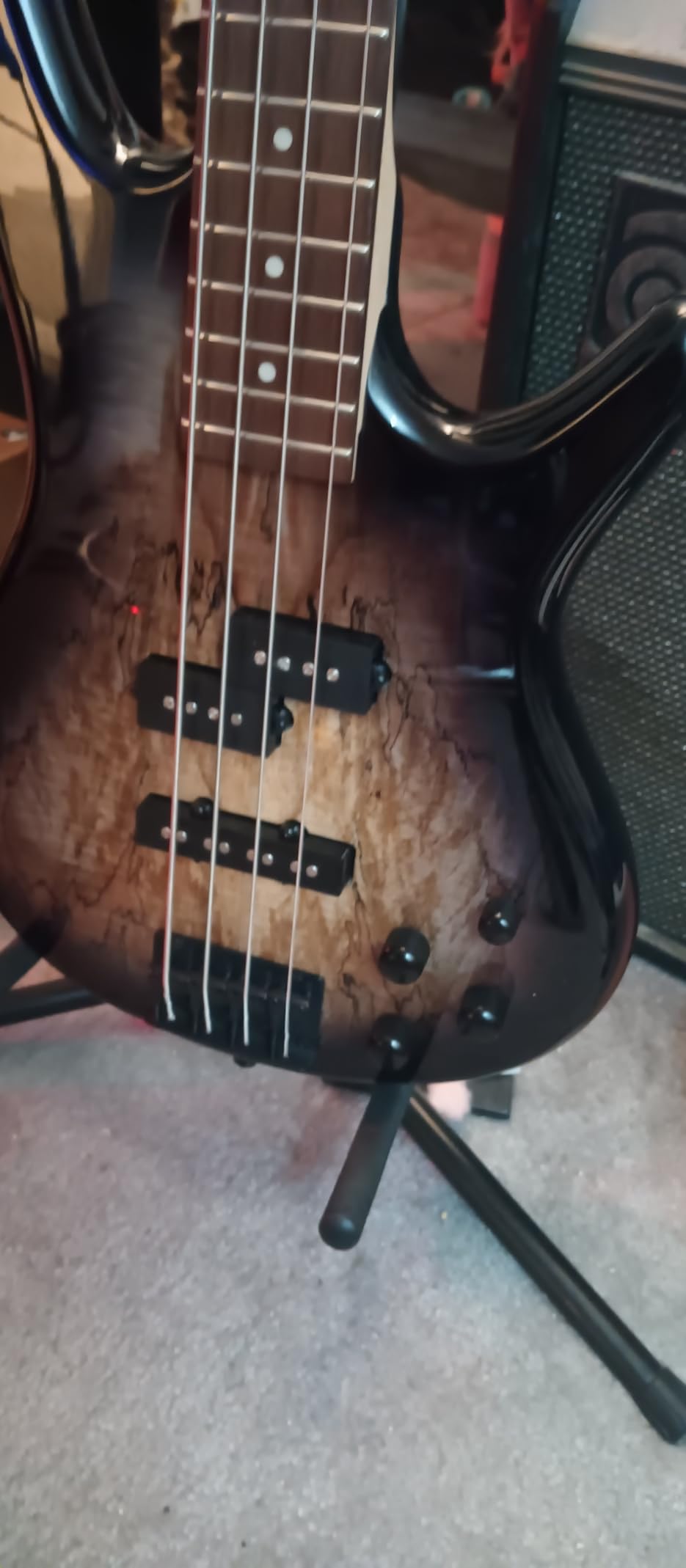 Ibanez 4-String Bass Guitar, Right Handed, Black customer photo 1