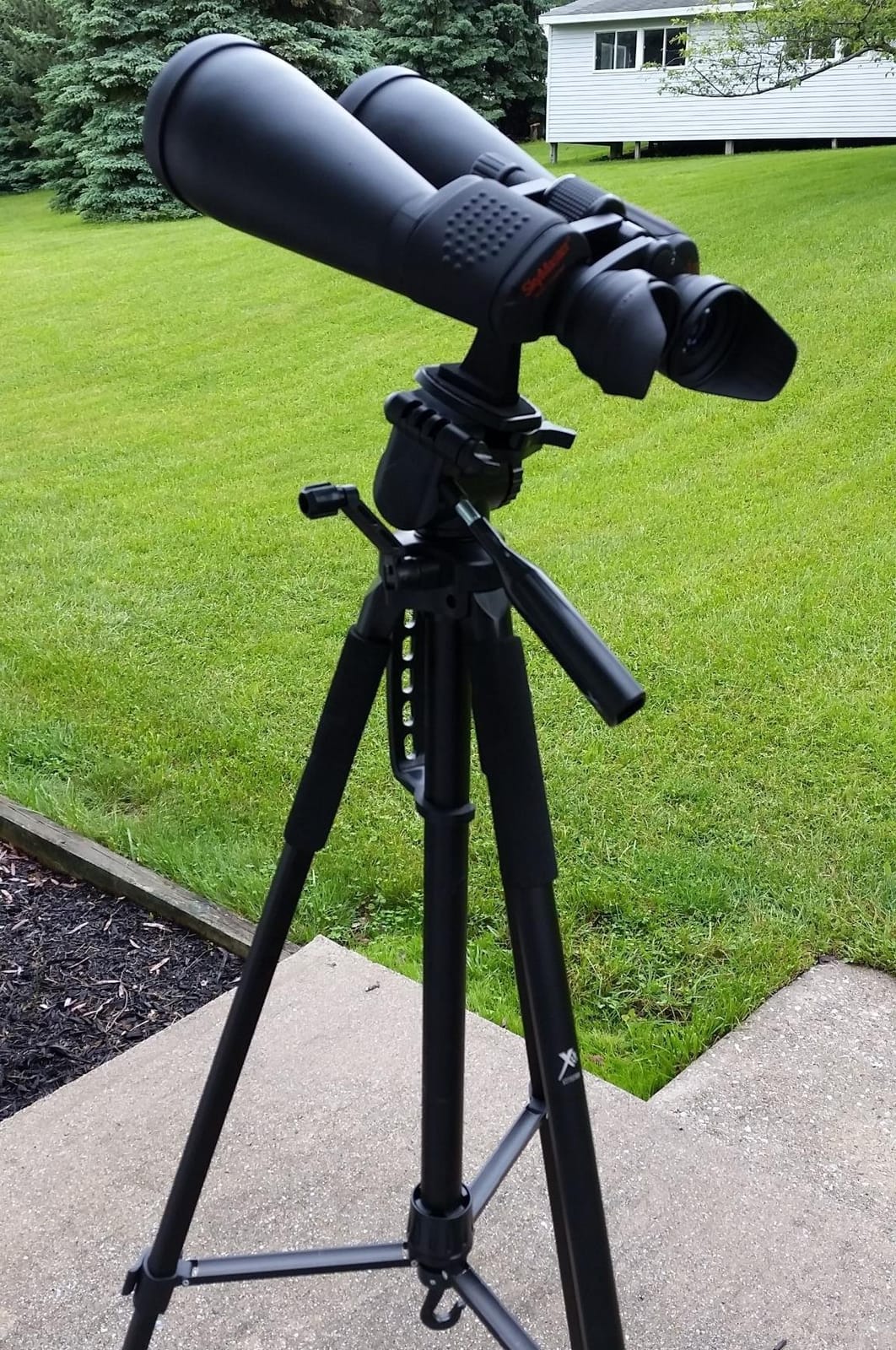 Celestron SkyMaster 25x70 Binoculars for Astronomy, Long-Range & Wildlife customer photo 1