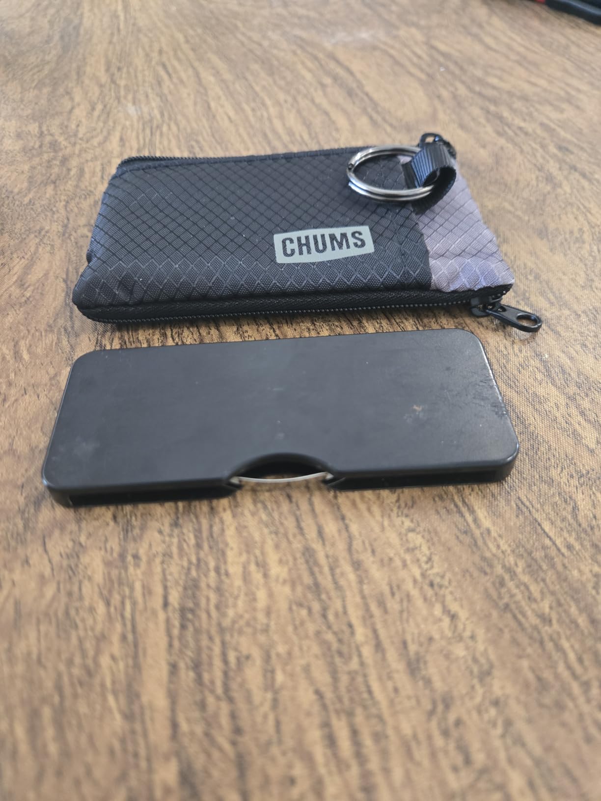 Chums Surfshorts Wallet - Minimalist Keychain Wallet for Men customer photo 2