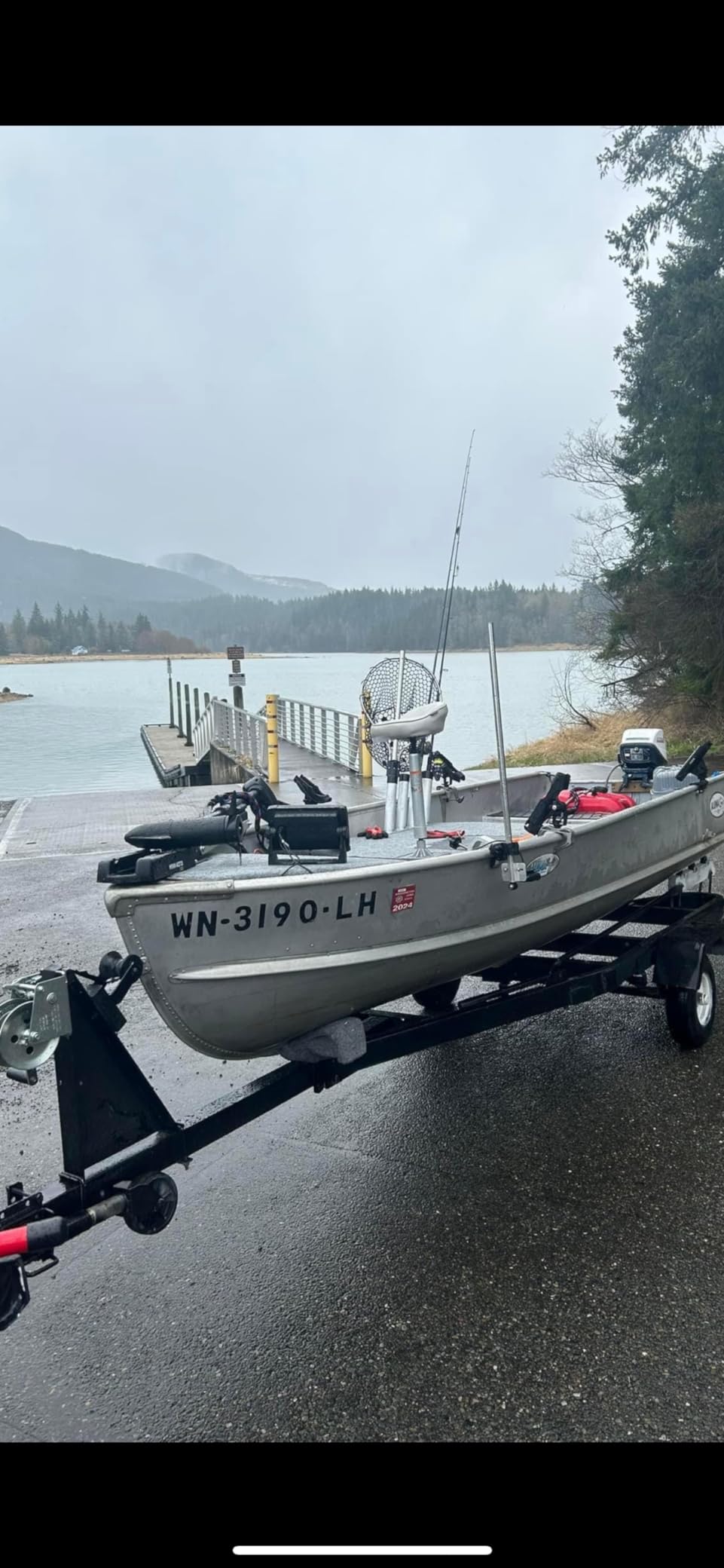 Minn Kota Edge Bow-Mount Electric Trolling Motor with Foot Pedal Control – 45 Lb. Thrust, 36 In. Shaft, Freshwater customer photo 1