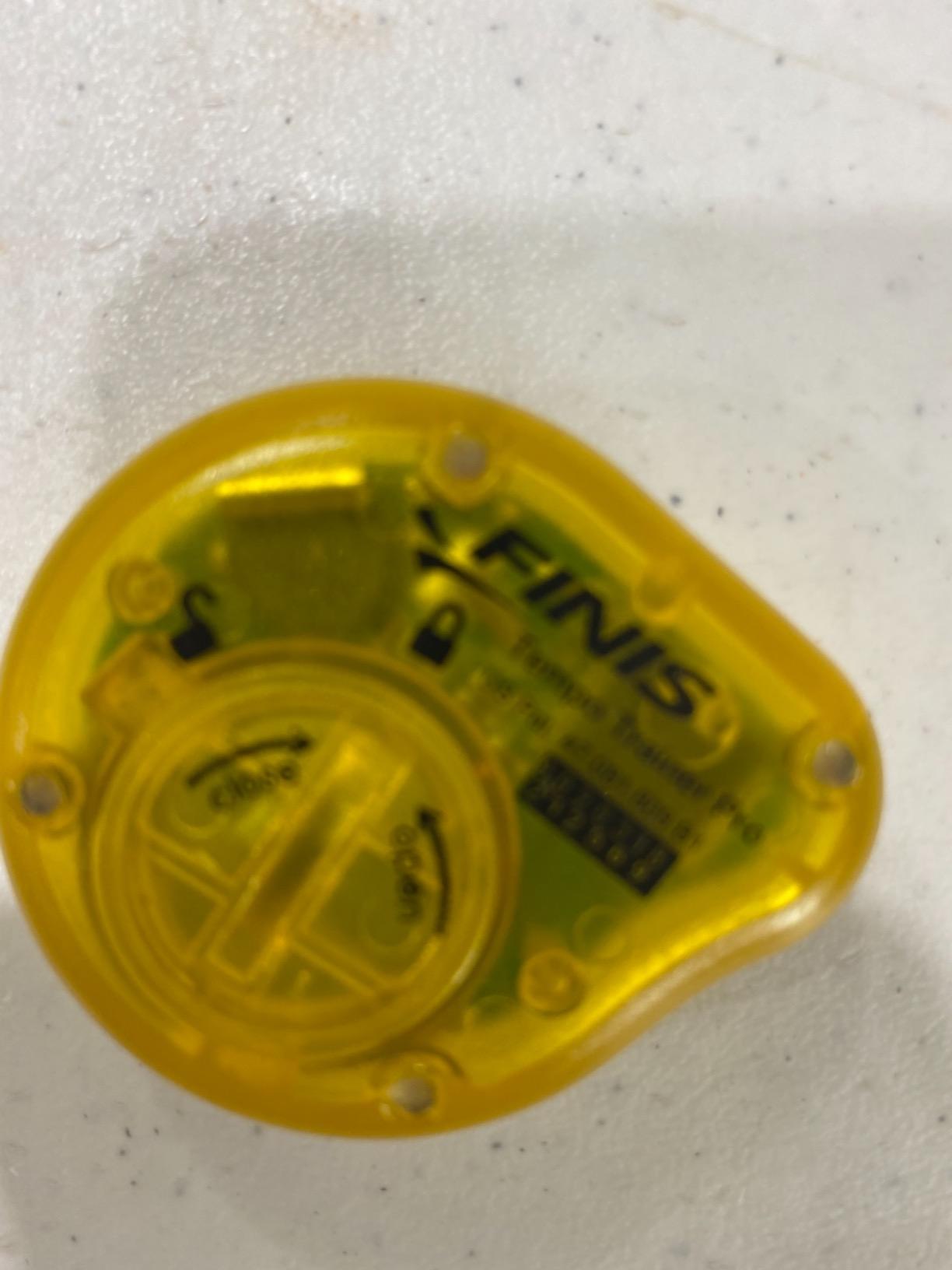 FINIS Tempo Trainer Pro - Waterproof Audible Swim Metronome - Adjustable Stroke Tempo - 3 Training Modes, Yellow/Black customer photo 1