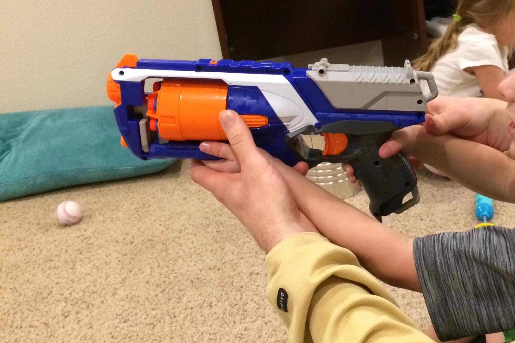 Nerf N-Strike Elite: Strongarm Blaster customer photo 1