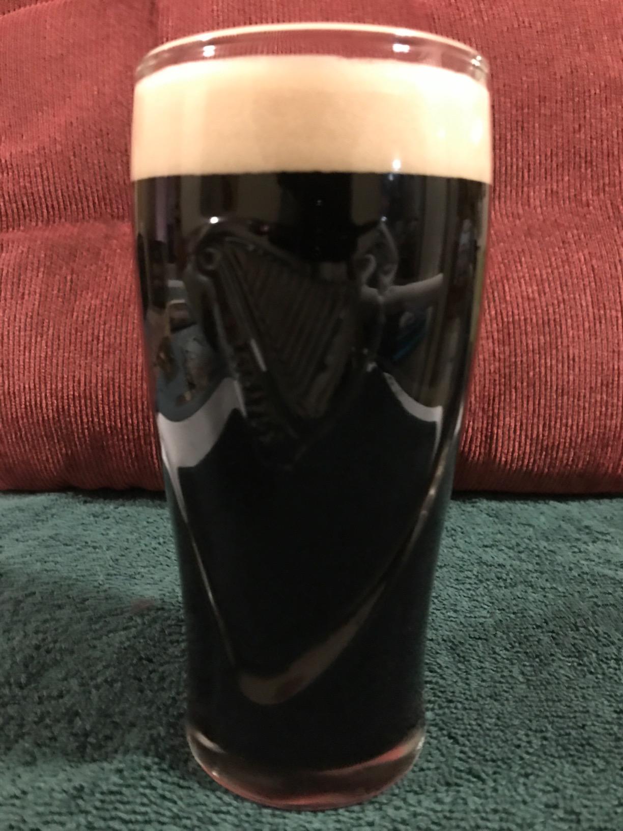 Guinness 20oz Beer Glasses Twin Pack | Certified Official Merchandise | Ideal gift for Beer Lovers customer photo 2
