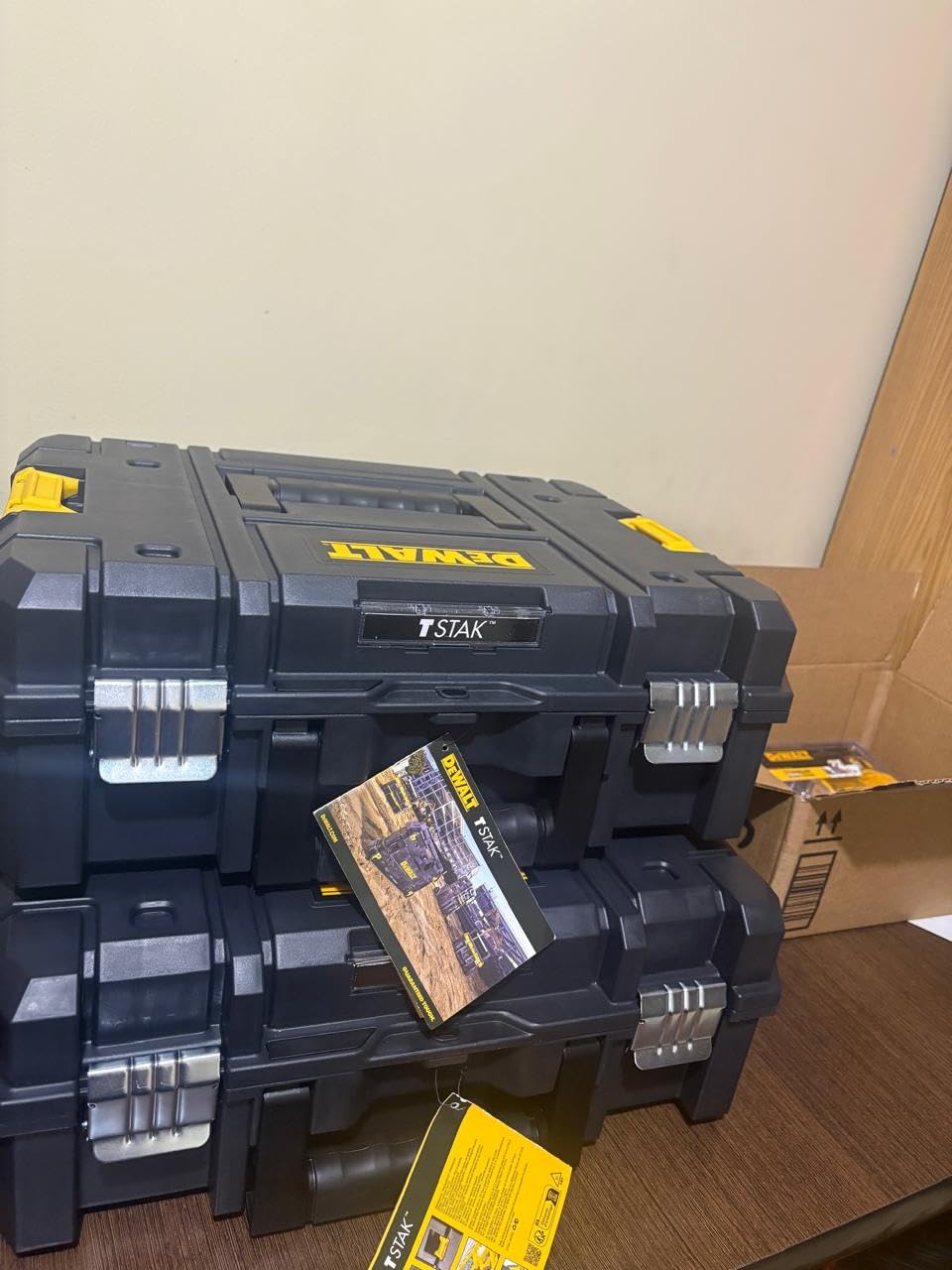 DEWALT Tool Box TSTAK II, 13 In. Flat Top Tool Storage Case, Stackable Organizer Hard Case Portable Toolbox, Heavy Duty, Holds Up To 66 lbs (DWST17807) customer photo 1