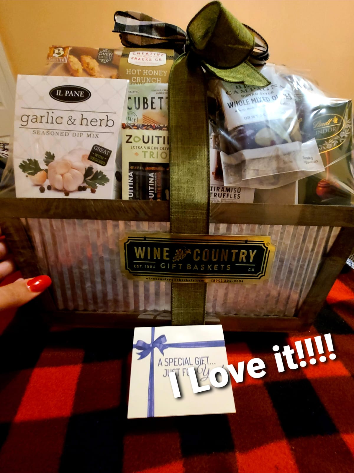 Wine Country Gift Baskets The Connoisseur Gourmet Gift Basket Food Gift Basket for Families College Students Appreciation Thank You Congratulations Get Well Soon Care Package customer photo 1