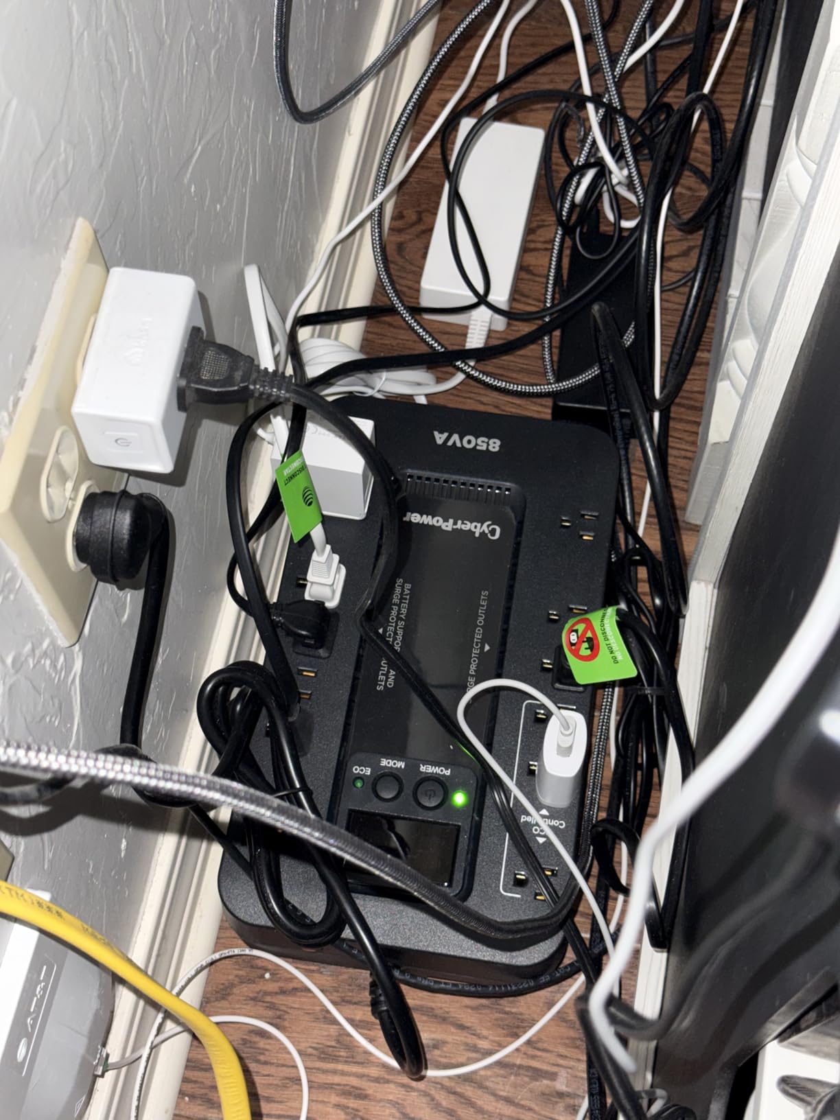 CyberPower EC850LCD Ecologic UPS Battery Backup and Surge Protector, 850VA/510W, 12 Outlets, ECO Mode customer photo 1