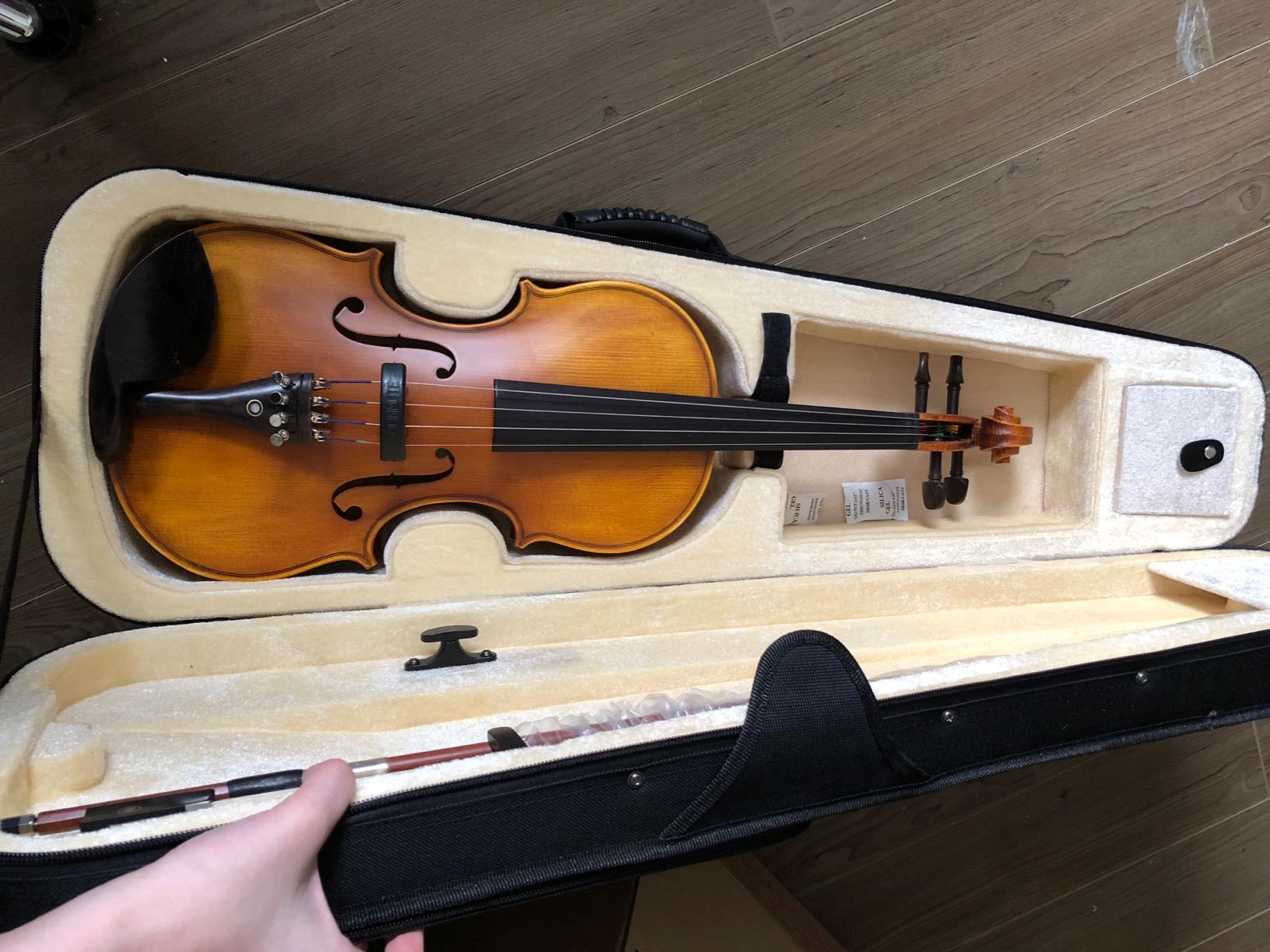 Cecilio Full Size 4/4 Violin with Hard Case & Shoulder Rest - Solidwood Ebony Fitted Violin with Premium Strings, Ideal for Beginners customer photo 2