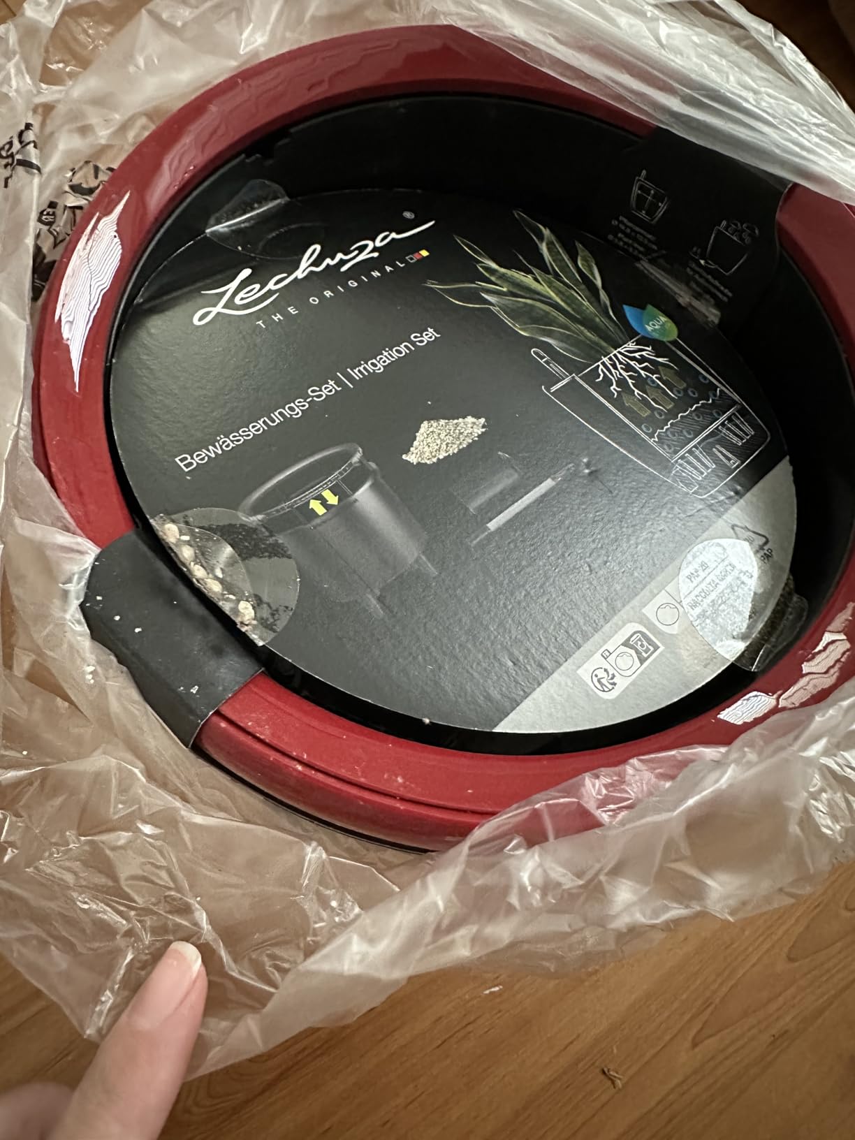 Lechuza 16069 Classico LS 35 Self-Watering Planter, Black High Gloss customer photo 2