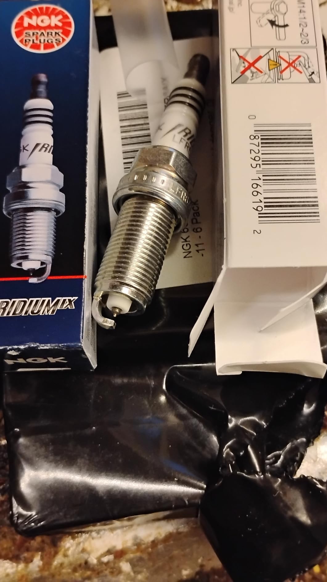 NGK 6619 Iridium Spark Plugs LFR6AIX-11-6 Pack customer photo 1
