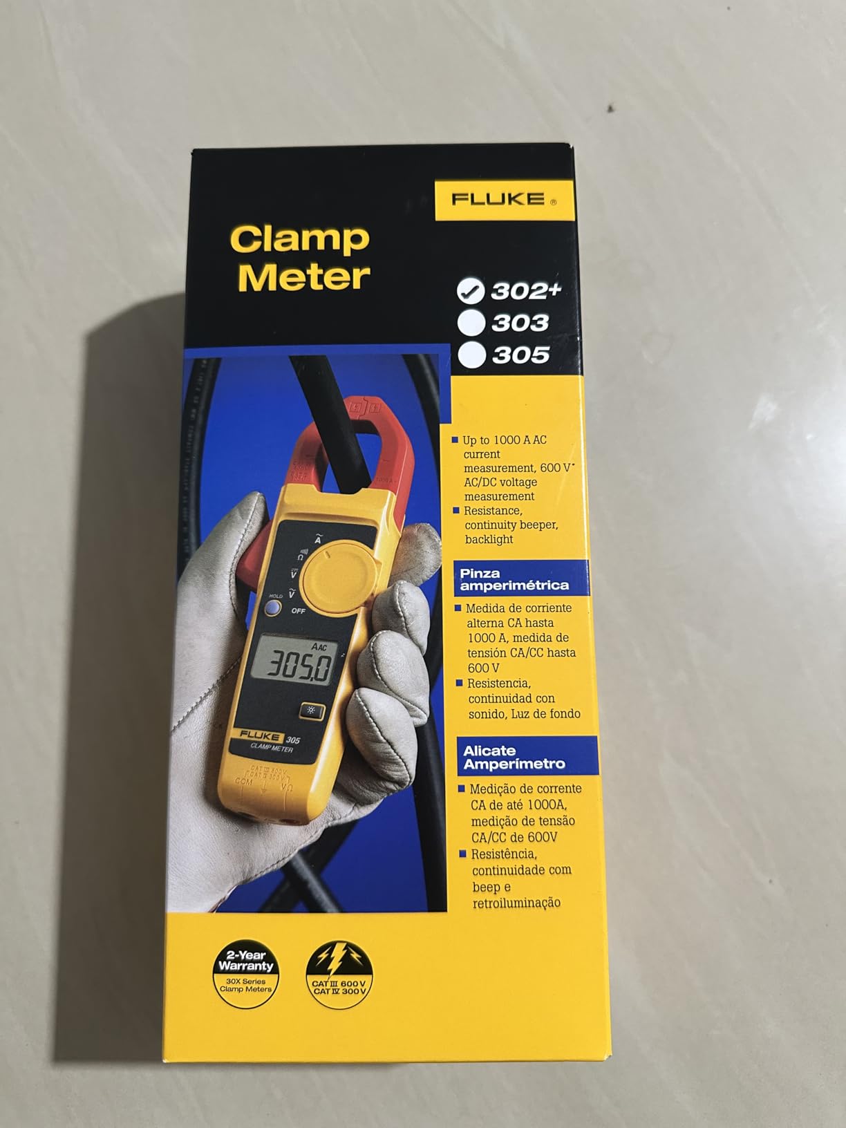 Fluke 302+ Digital Clamp Meter, 30mm Jaw, Measures AC Current to 400A, Measures AC/DC Voltage to 600V, Includes 2 Year Warranty customer photo 1