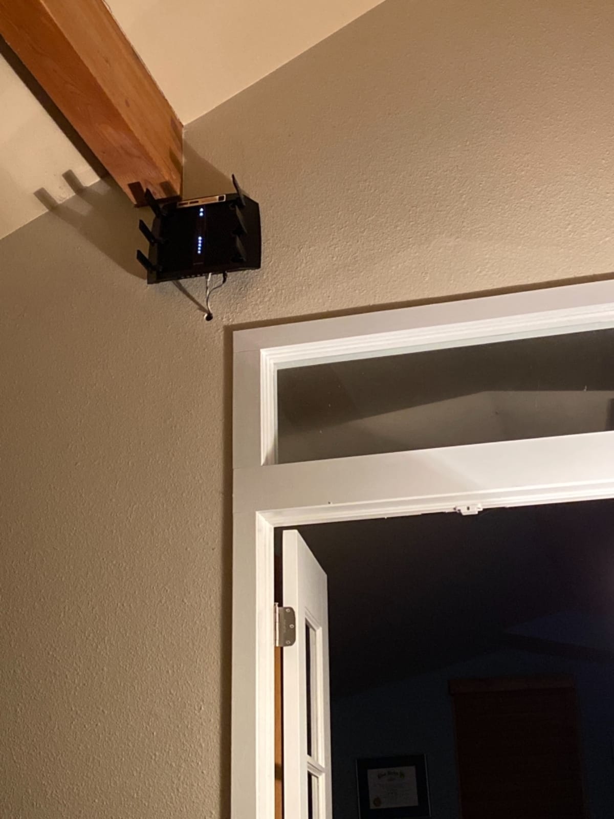 NETGEAR Nighthawk X6 Smart Wi-Fi Router (R8000) - AC3200 Tri-Band Wireless Speed (Up to 3200 Mbps) | Up to 3500 Sq Ft Coverage & 50 Devices | 4 x 1G Ethernet and 2 USB Ports | Armor Security customer photo 1