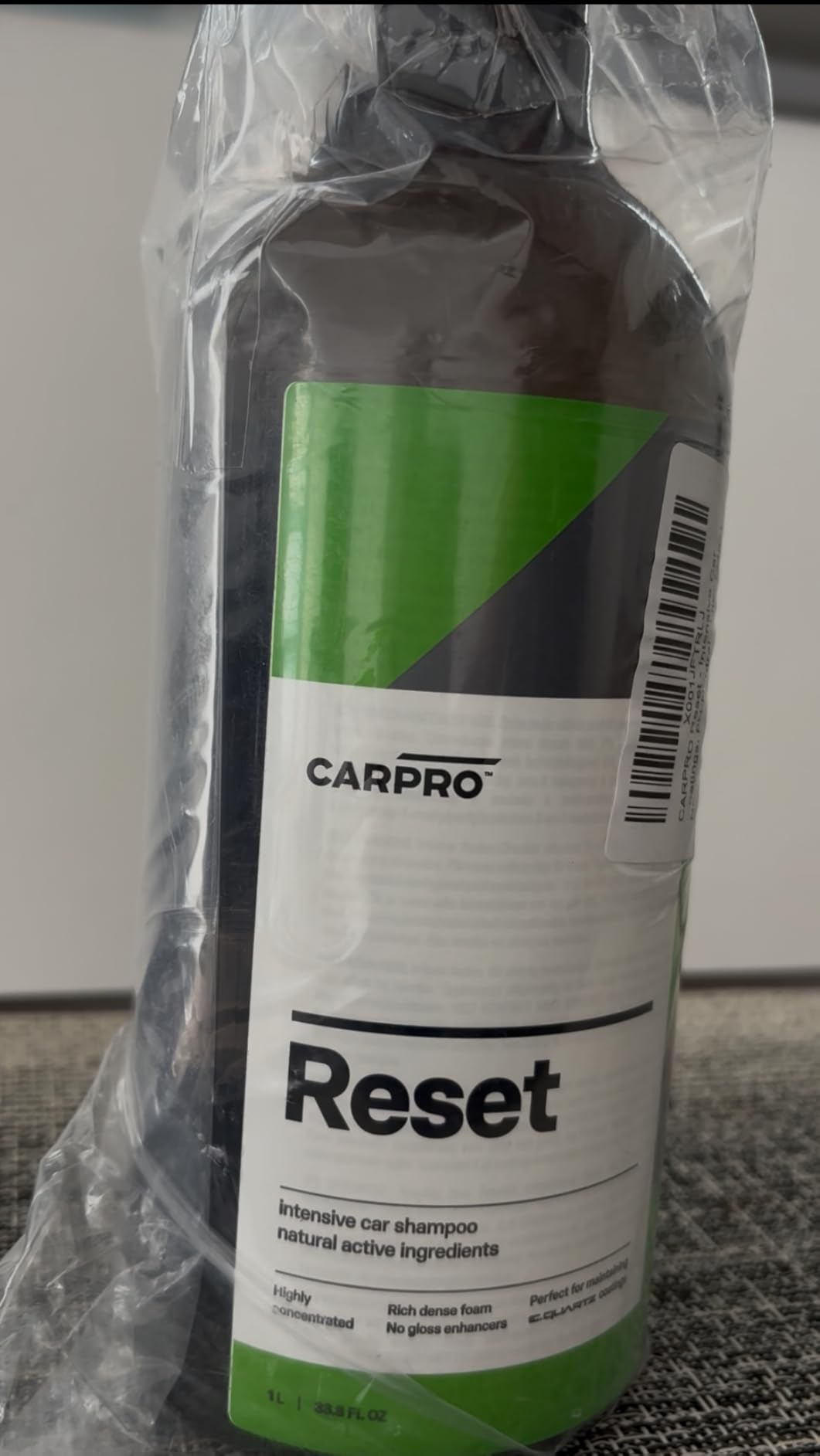 CARPRO Reset - Intensive Car Wash Shampoo, High Foaming - Liter (34oz) customer photo 2