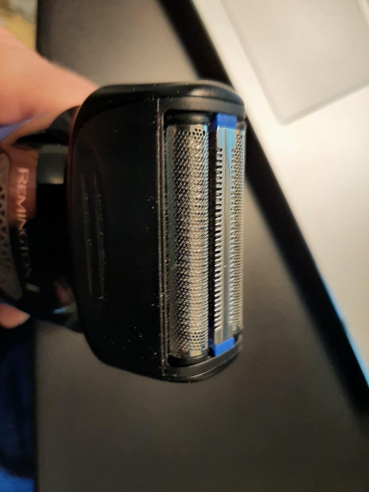 Remington Comfort Series Foil Shaver for Men, Electric Shaver, Blue customer photo 1