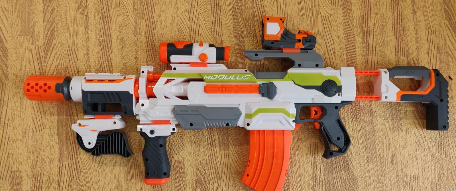 NERF Modulus ECS Motorized Blaster, Removable Scope, Drop Grip, Barrel, Stock, 10-Dart Clip (Amazon Exclusive) customer photo 2