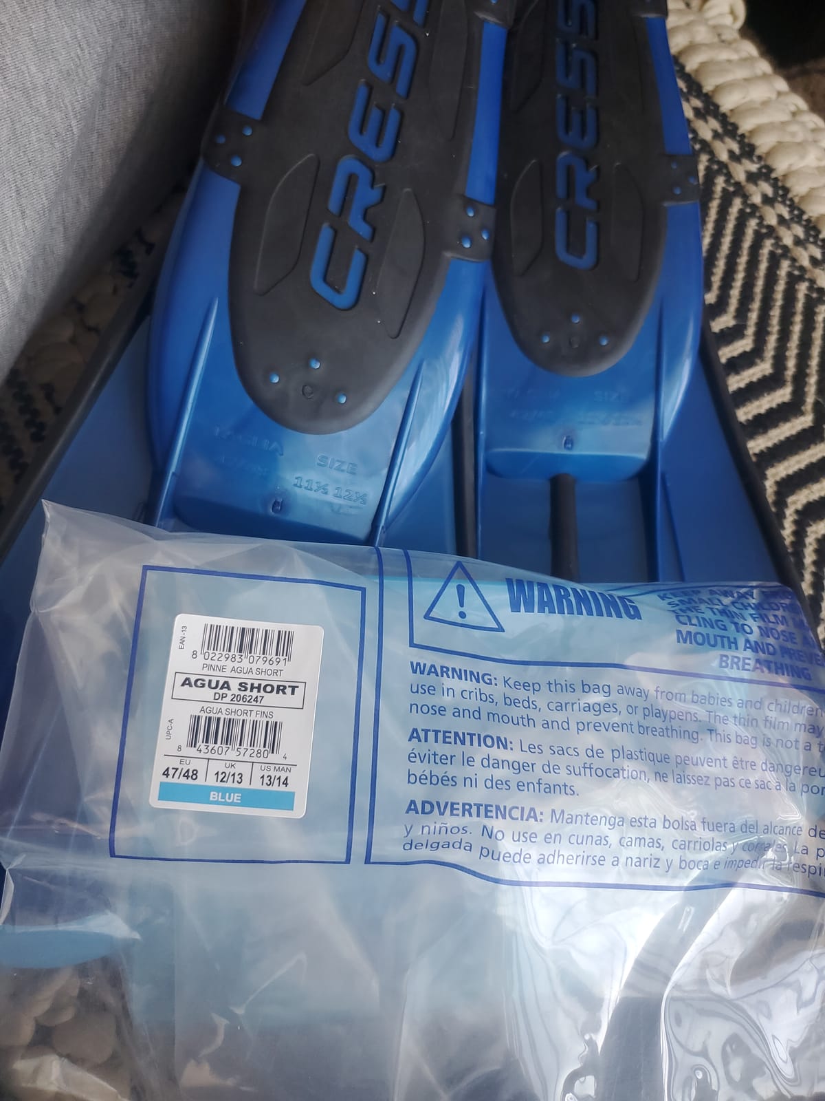 Cressi Adult Short Light Swim Fins with Self-Adjustable Comfortable Full Foot Pocket - Perfect for Traveling - Agua Short: Made in Italy customer photo 2