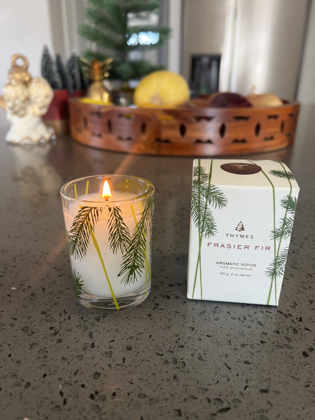 Thymes Frasier Fir Pine Needle Candle – Holiday Candles for Home Scented with Notes of Crisp Siberian Fir, Cedarwood & Sandalwood – Christmas Decor (6.5 oz) customer photo 2