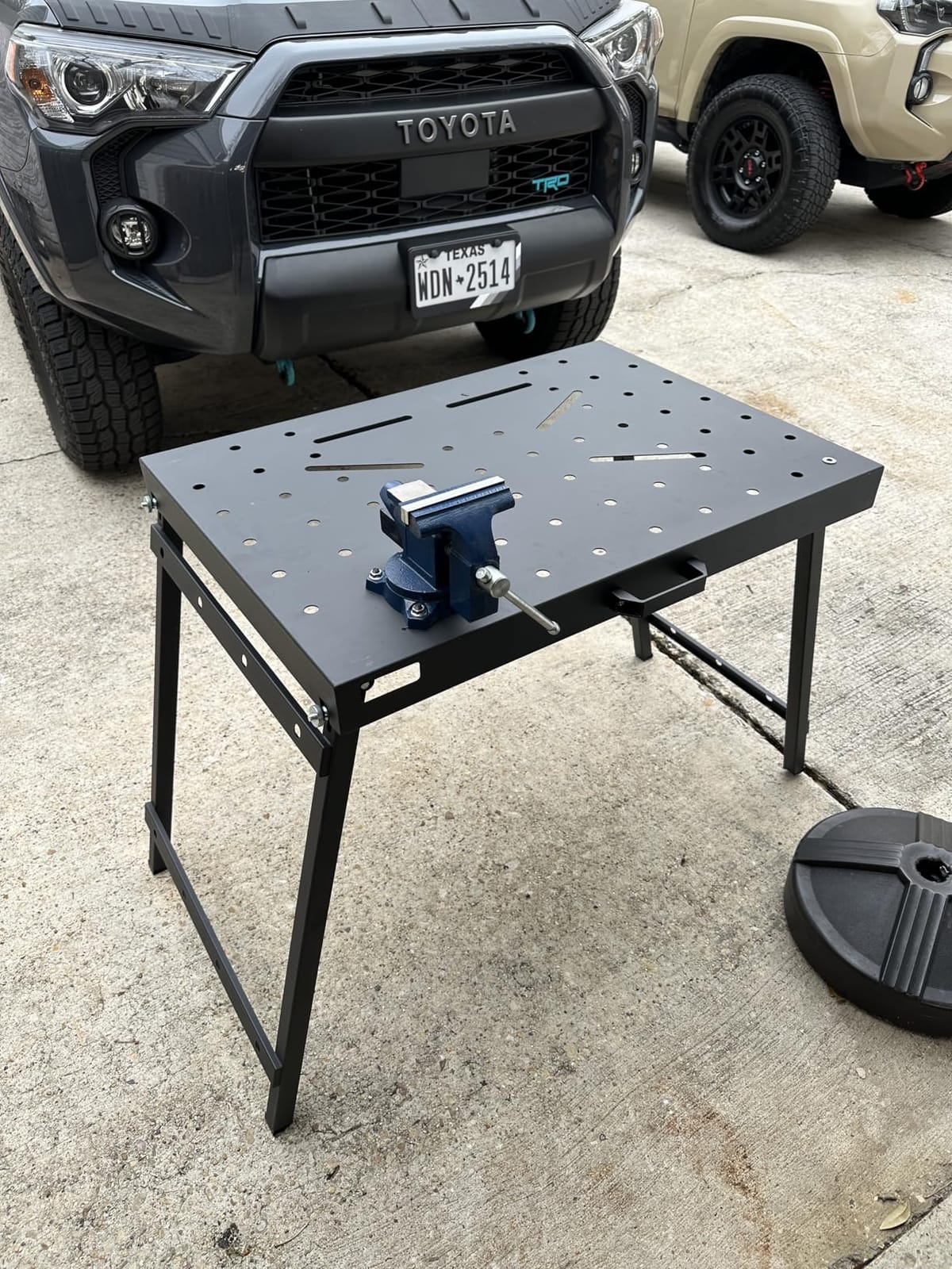 Yost Vises LV-4 Homeowner's Vise | 4.5 Inch Jaw Width with a 3 Inch Jaw Opening Home Vise | Secure Grip with Swivel Base | Blue customer photo 2