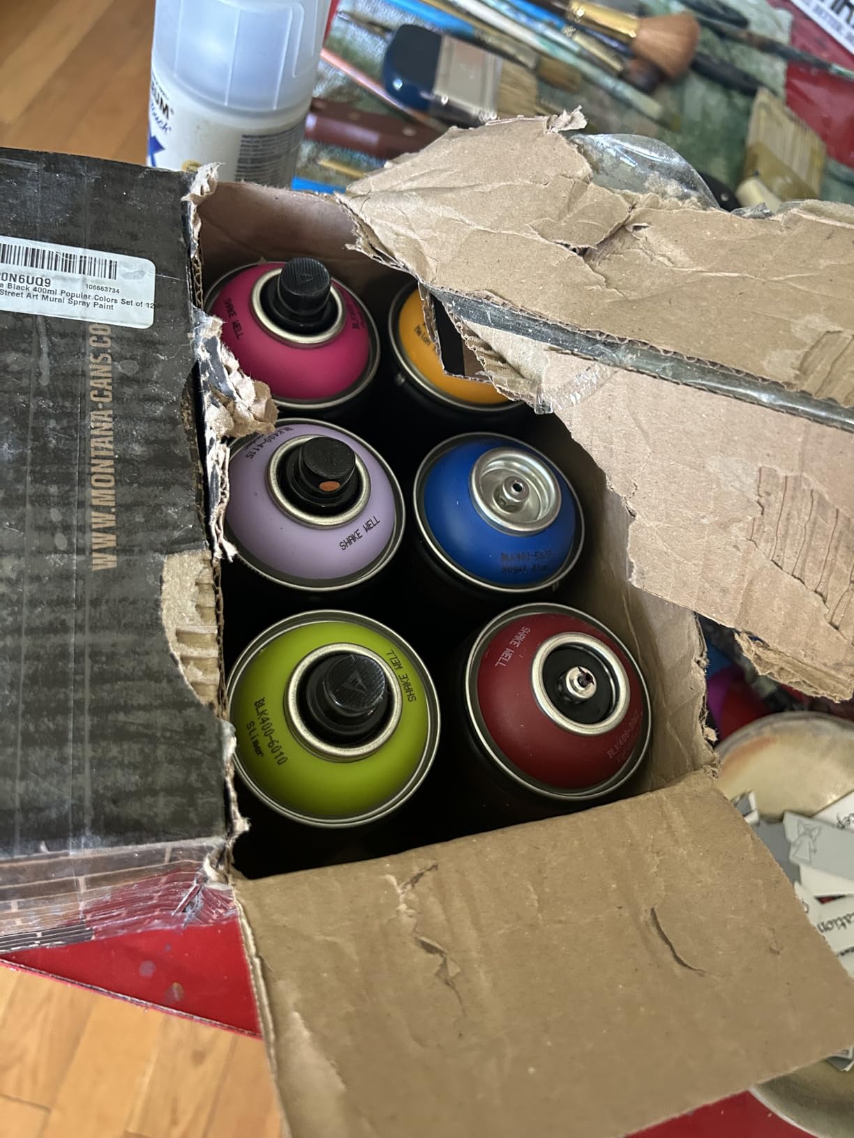 Montana Black 400ml Popular Colors Set of 12 Graffiti Street Art Mural Spray Paint customer photo 2