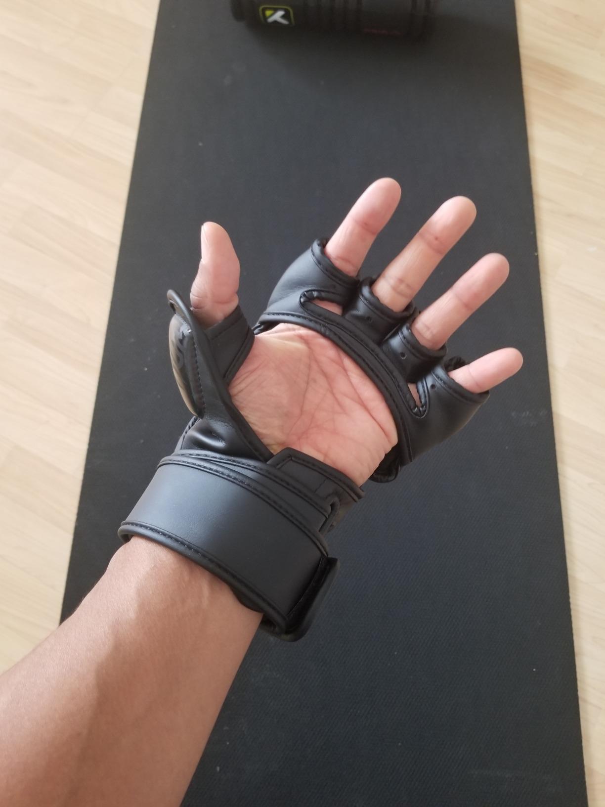Venum Undisputed 2.0 MMA Gloves customer photo 1