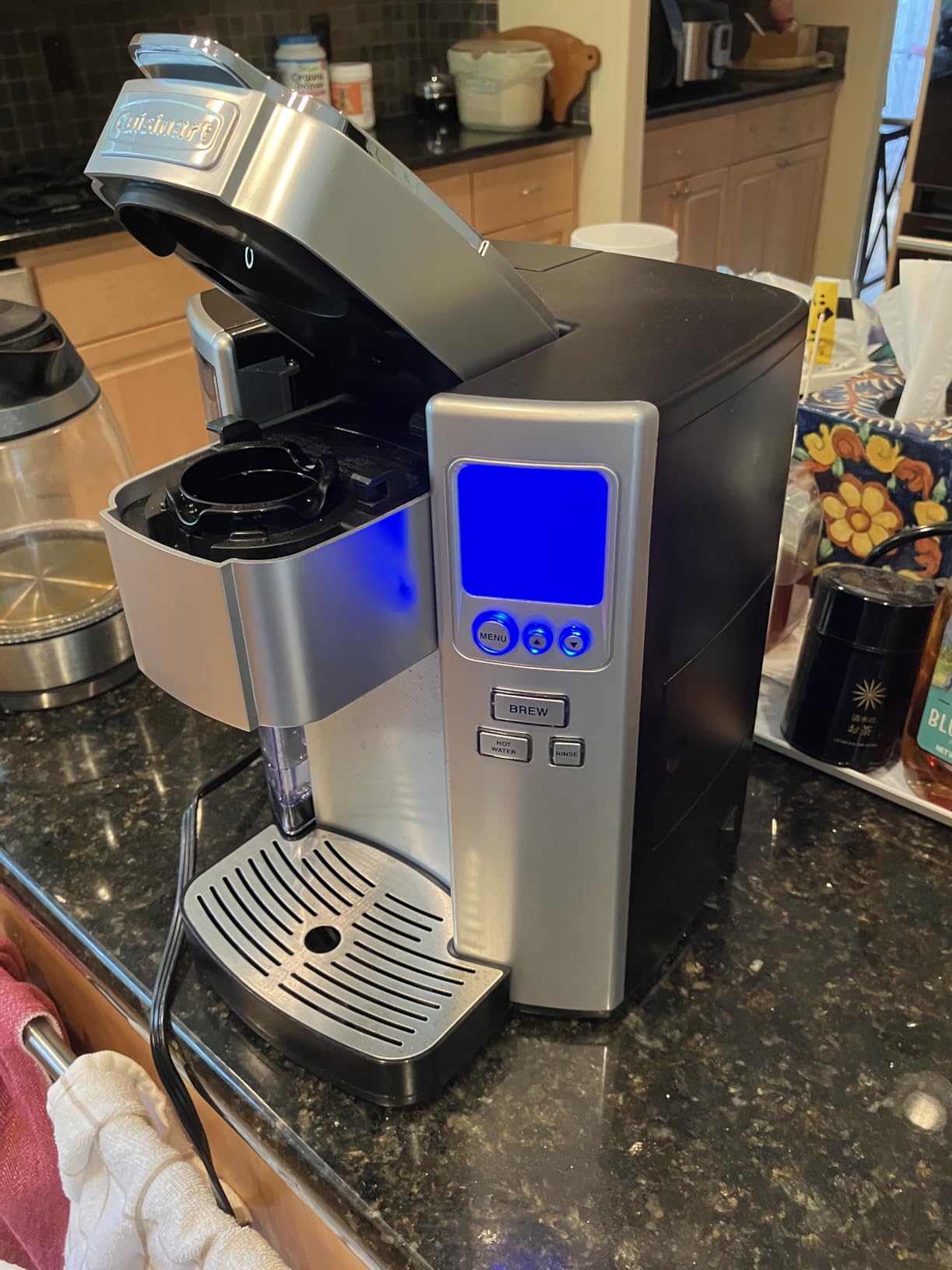 Cuisinart SS-10P1 Single Serve 72-Ounce Reservoir Pod Coffee Machine, Stainless Steel customer photo 2