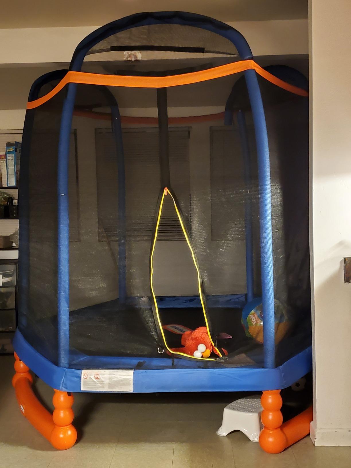 Little Tikes 7' Trampoline customer photo 2