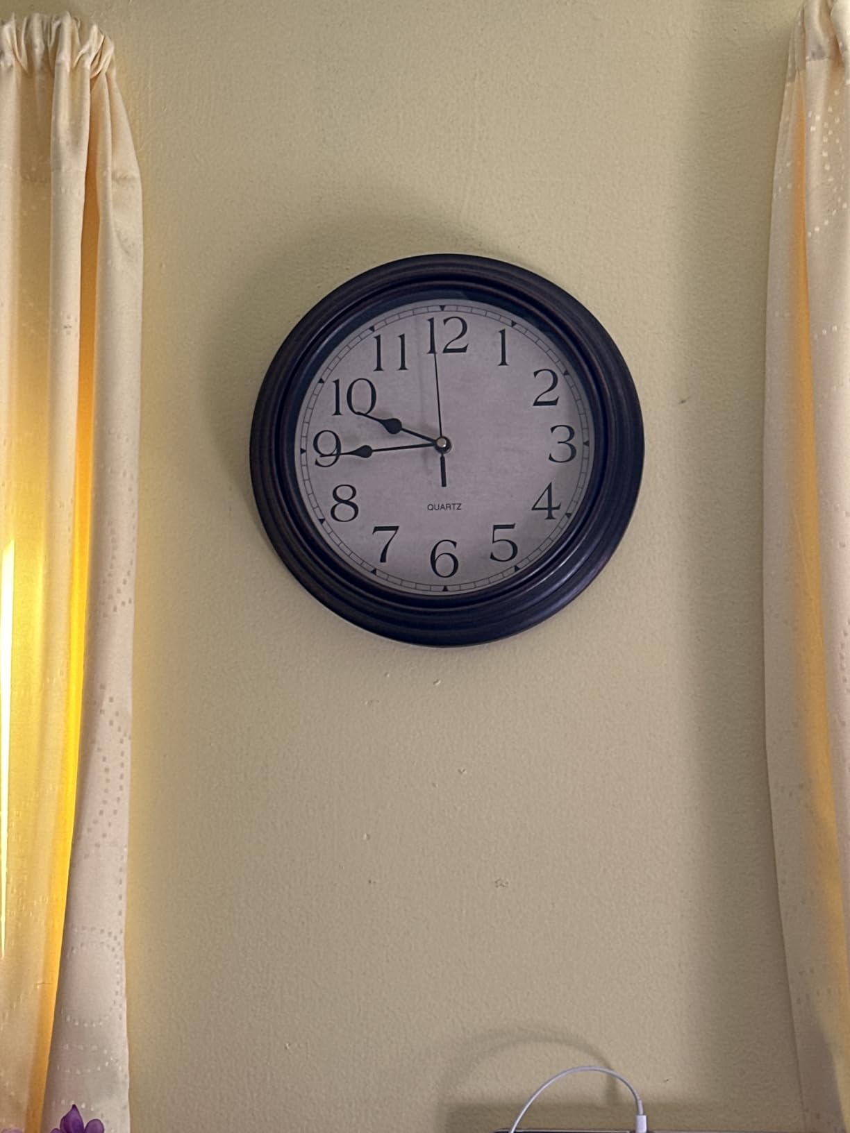 Foxtop 12 Inch Retro Wall Clock Round Silent Battery Operated Clock, Bronze customer photo 2