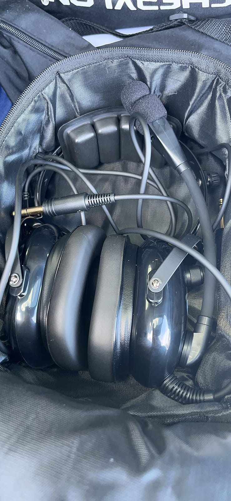 Rugged. Air RA200 Aviation Headset for Student Pilots & Flight Schools | Features Clear Hear Speakers, Noise Canceling Microphone, Foam Ear Seals, Custom Fit Headband, and Headset Bag customer photo 1