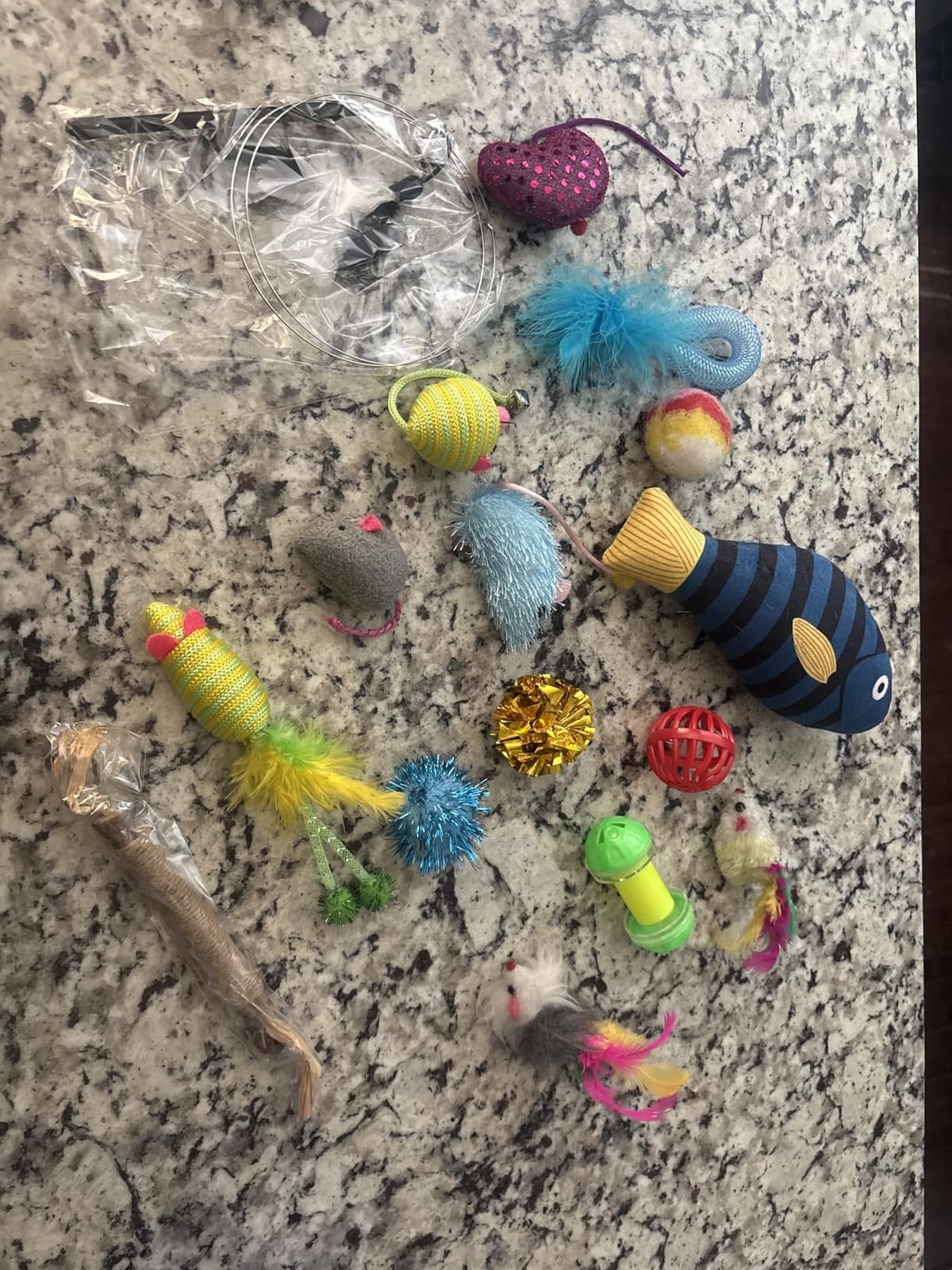 Fashion's Talk Cat Toys Variety Pack for Kitty 20 Pieces customer photo 1