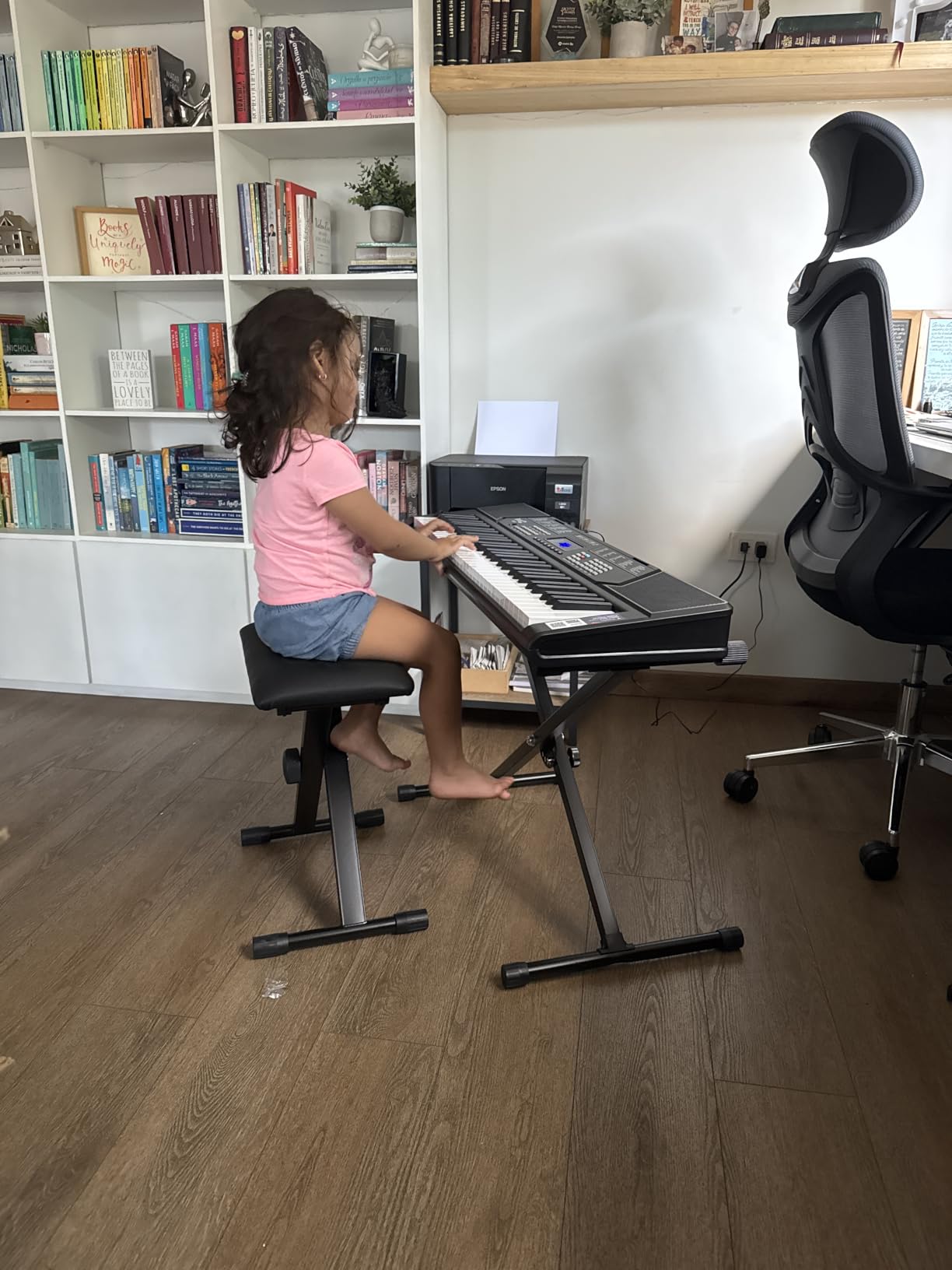 RockJam RJ561 61 Key Keyboard Piano Kit with Stand, Stool & Headphones customer photo 1