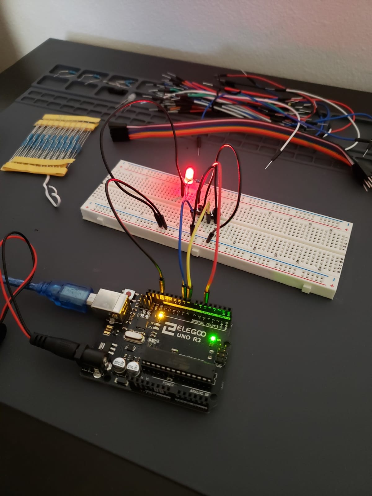 ELEGOO UNO R3 Project Super Starter Kit with PDF Tutorial for Beginners customer photo 2