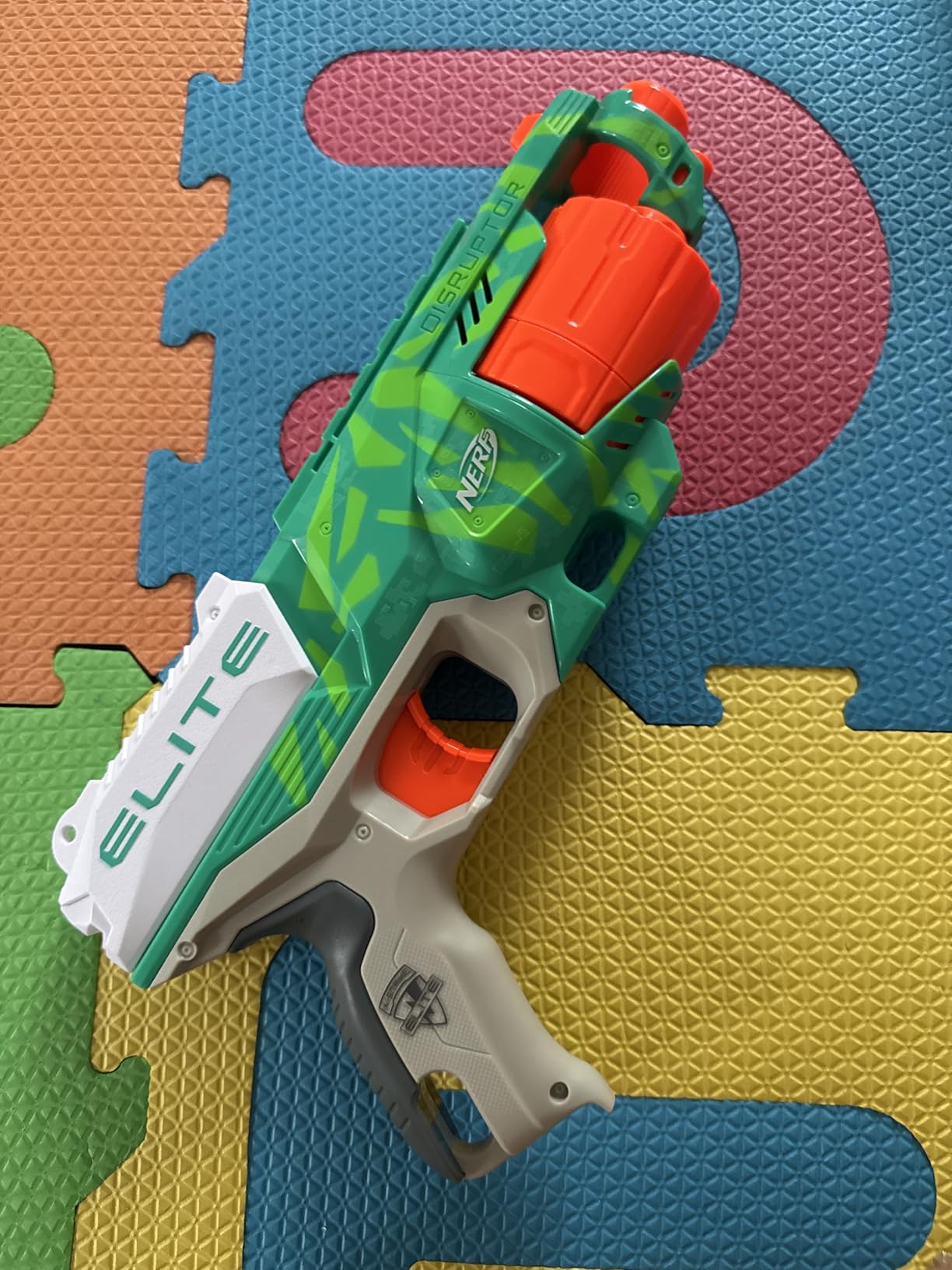 NERF Disruptor Elite Blaster - 6-Dart Rotating Drum, Slam Fire, Includes 6 Official Nerf Elite Darts - for Kids, Teens, Adults (Amazon Exclusive) customer photo 2