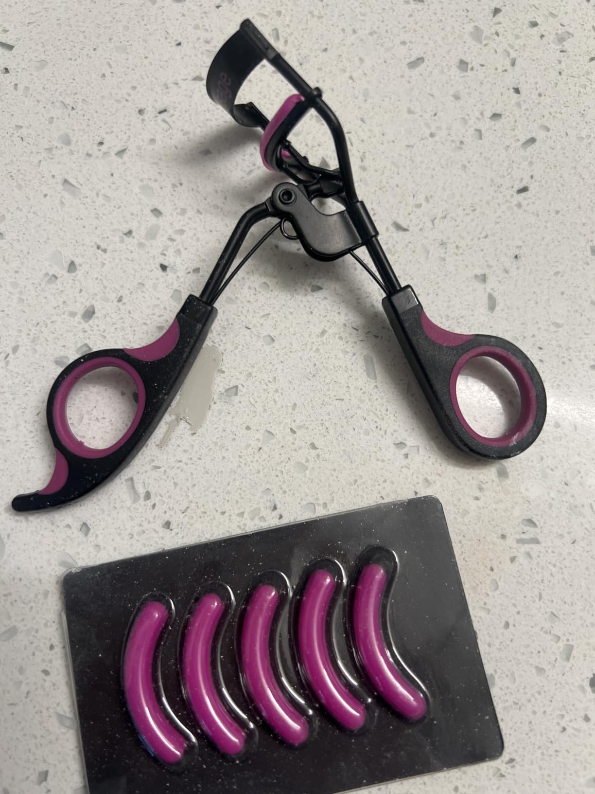 Kaasage Eyelash Curler with Pads, Achieve Perfect Curls in 5 Seconds customer photo 2