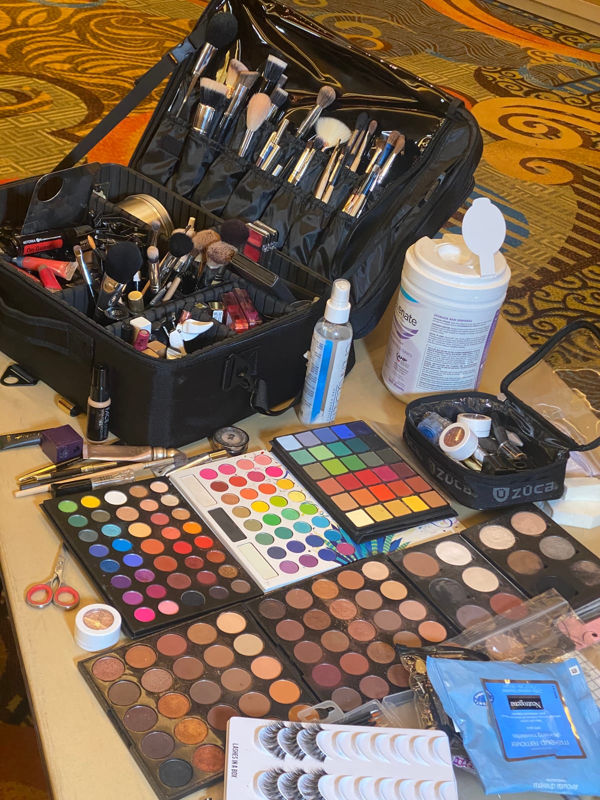 Relavel Extra Large Makeup Case Travel Makeup Train Case Professional Makeup Artist Bag Portable Nail Organizer Box Art Supply Case with Adjustable Dividers/Attach to Trolley/Shoulder Strap (Black) customer photo 1