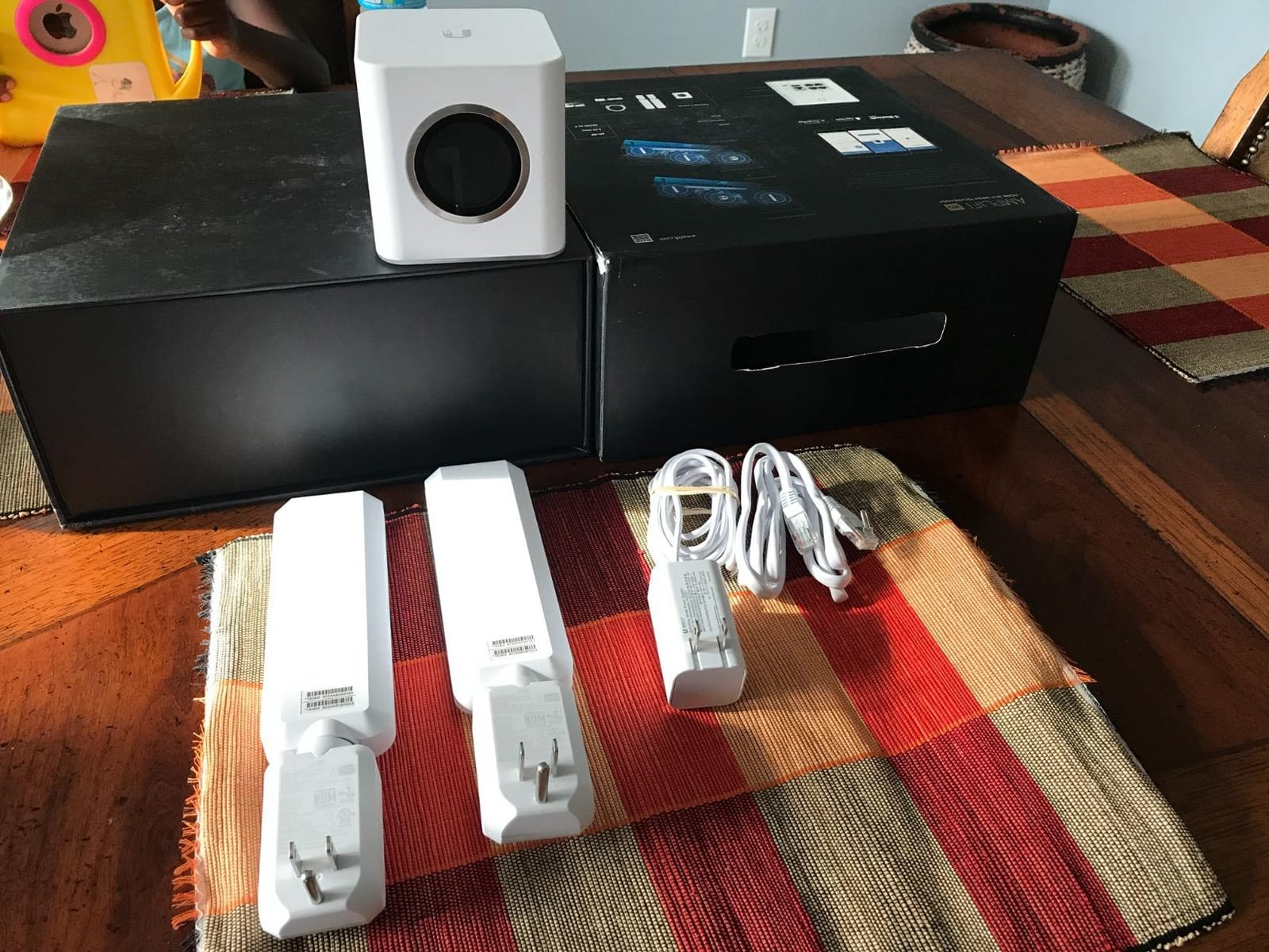 HD WiFi System by Ubiquiti Labs, Seamless Whole Home Wireless Internet Coverage, HD WiFi Router, 2 Mesh Points, 4 Gigabit Ethernet, 1 WAN Port, Ethernet Cable, Replaces Router & WiFi Extenders customer photo 2