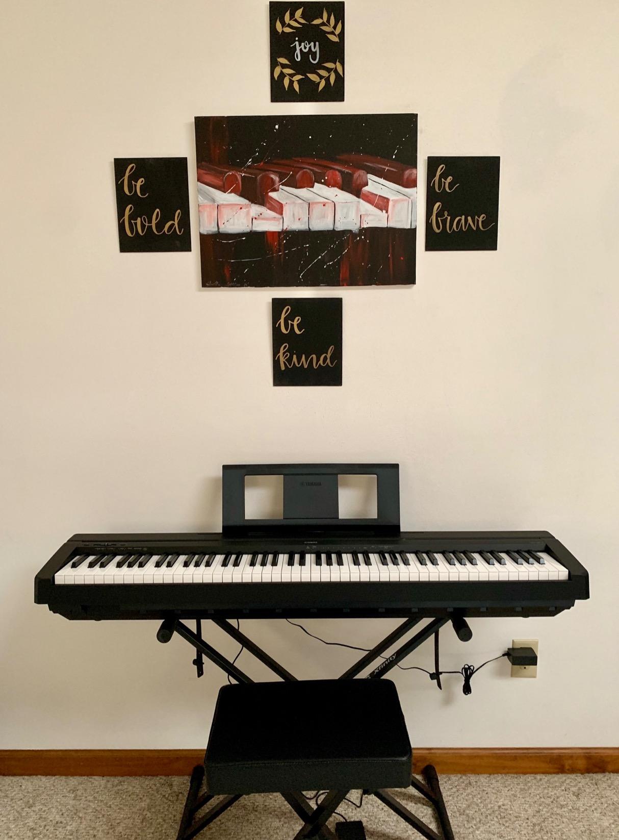 YAMAHA P71 88-Key Weighted Action Digital Piano with Sustain Pedal and Power Supply (Amazon-Exclusive) customer photo 2