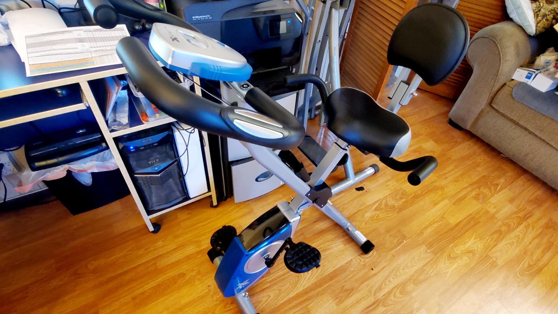 XTERRA Fitness Folding Exercise Bike, 225 LB Weight Capacity customer photo 2