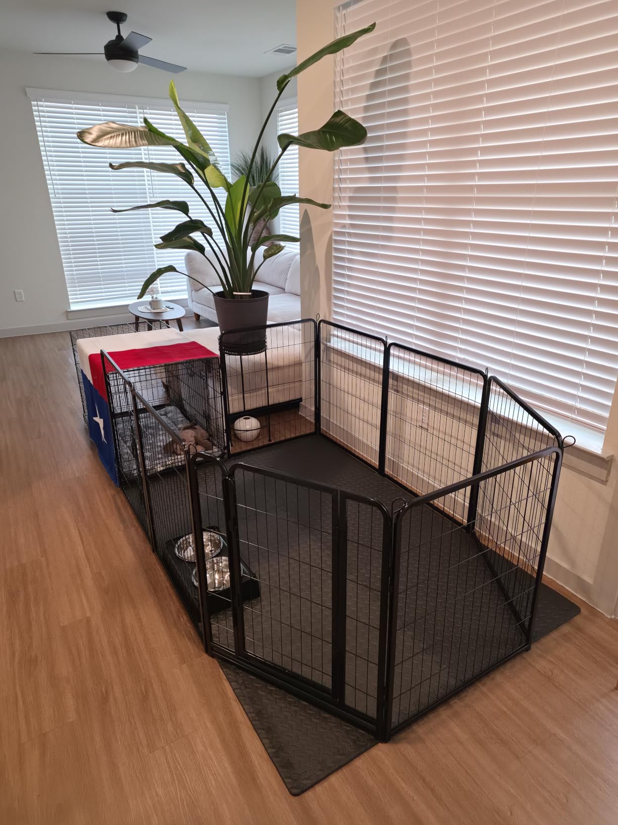 Yaheetech Dog Playpen 24in 16 Panels Pet Fence for Indoor Yard RV Camping | Easy Setup, Heavy Duty Rustproof Frame with Secure Latch Door, DIY Layouts,Foldable Storage, for Puppies & Small Dogs customer photo 1