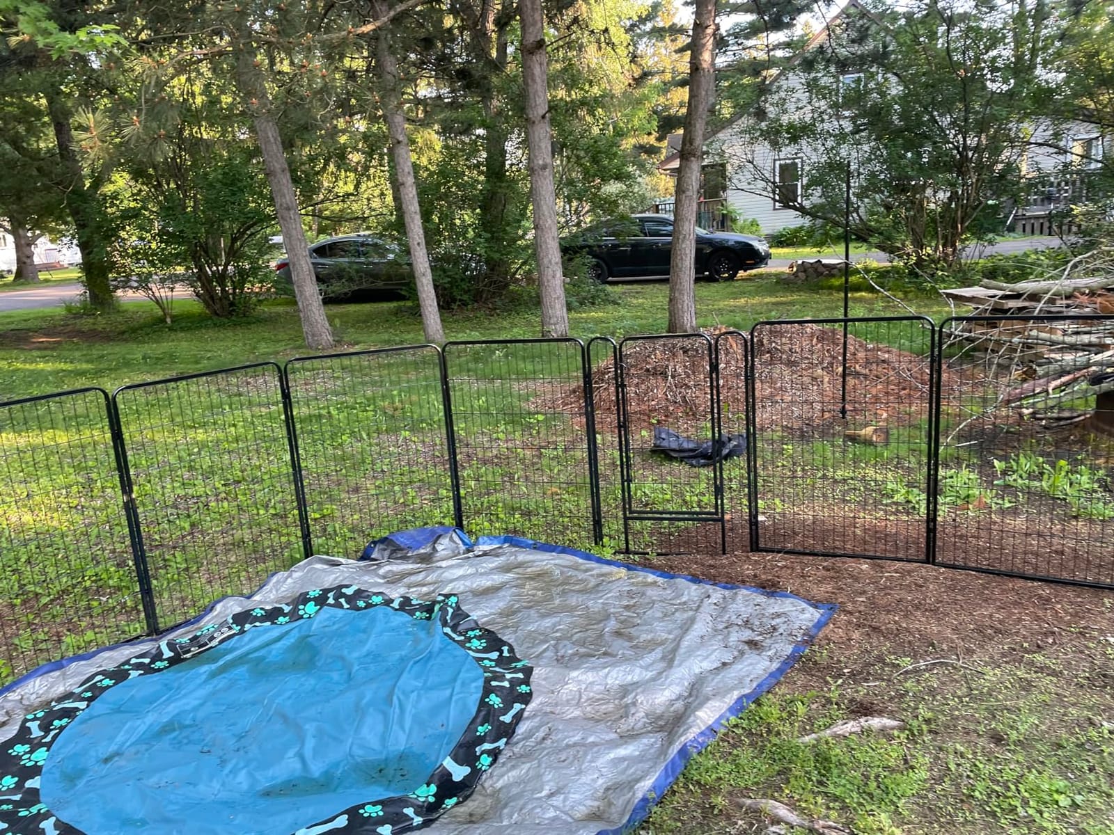 Yaheetech Dog Playpen 24in 16 Panels Pet Fence for Indoor Yard RV Camping | Easy Setup, Heavy Duty Rustproof Frame with Secure Latch Door, DIY Layouts,Foldable Storage, for Puppies & Small Dogs customer photo 2