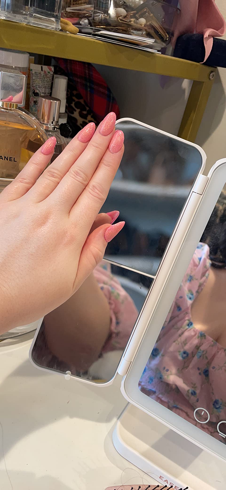 EASEHOLD Trifold Lighted Makeup Vanity Mirror with 1X/2X/3X Magnification customer photo 1