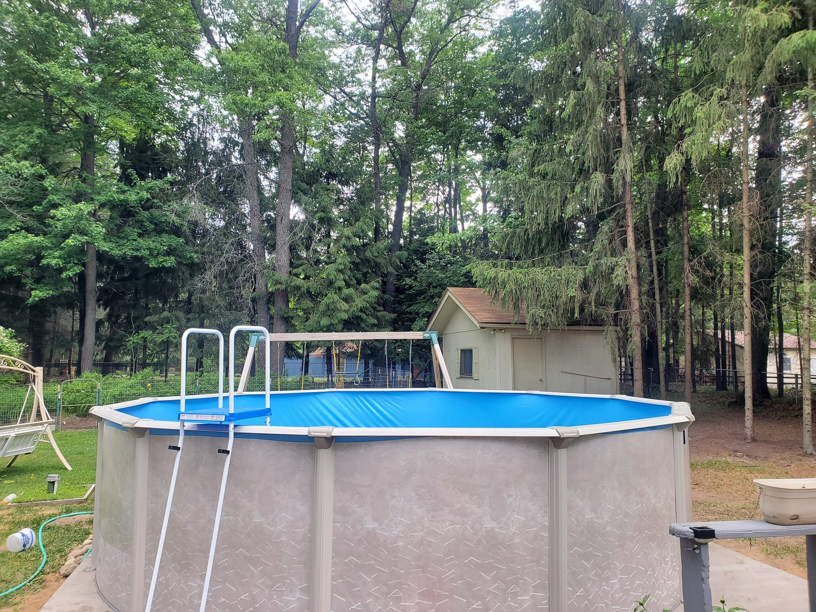 Aquarian Phoenix Round Above Ground Swimming Pool Kit, 18' x 52 customer photo 2