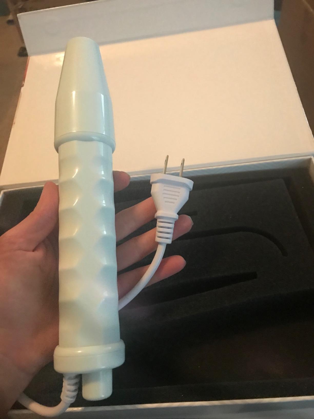 Pure Daily Care NuDerma Handheld Skin Therapy Wand Machine w/Neon – Anti-Aging - Skin Tightening - Wrinkle Reducing - Dark Circles – Clarifying - Hair & Scalp Stimulator customer photo 2