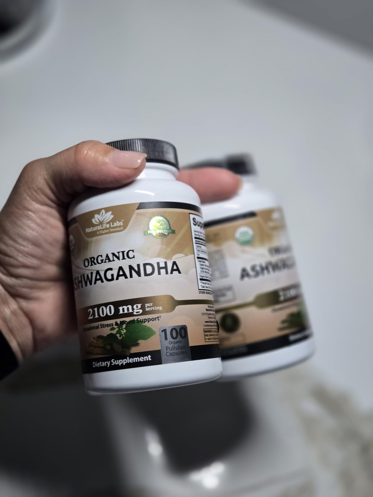 NaturaLife Labs Organic Ashwagandha 2100 mg per Serving – Full Spectrum Root Powder and Standardized Extract (Withanolides) – 100 Capsules – Vegan – Non-GMO, Gluten-Free customer photo 1