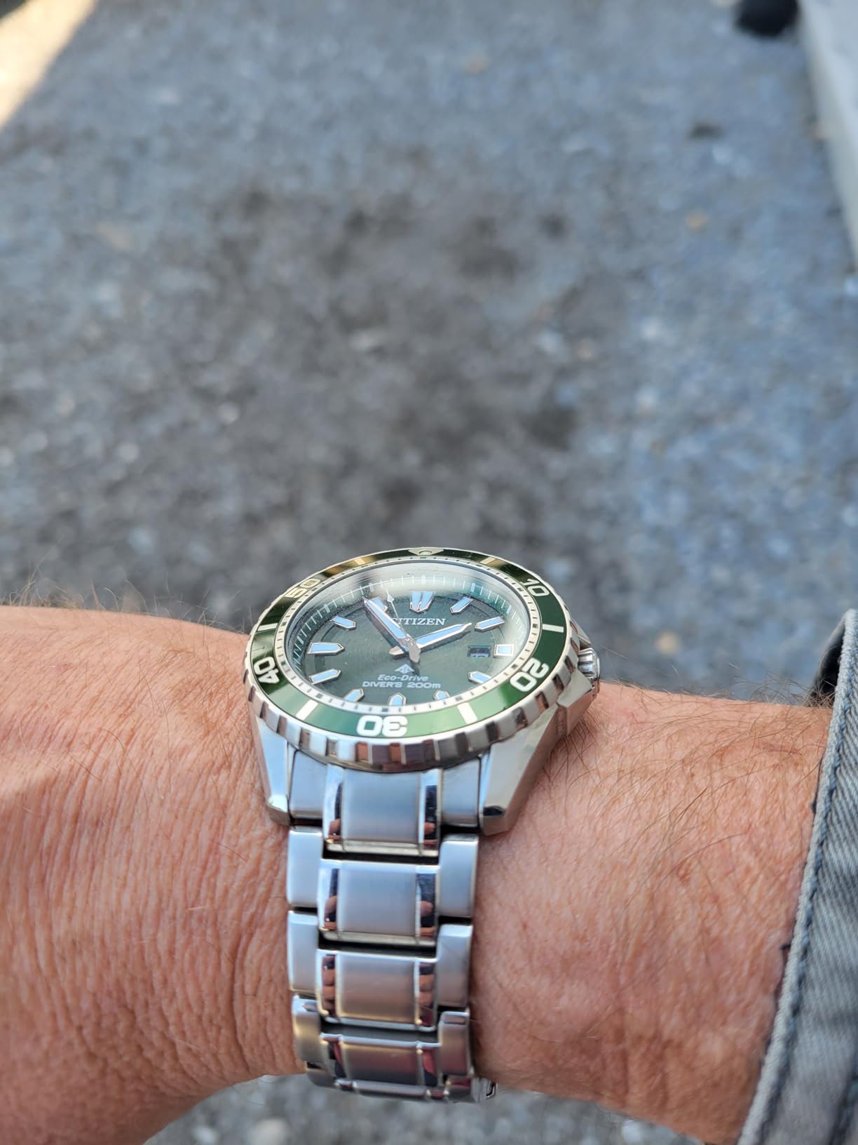 Citizen Men's Promaster Sea Eco-Drive Stainless Steel Watch, 3-Hand Date, One-Way Rotating Bezel, ISO Compliant, Luminous Hands and Markers customer photo 2